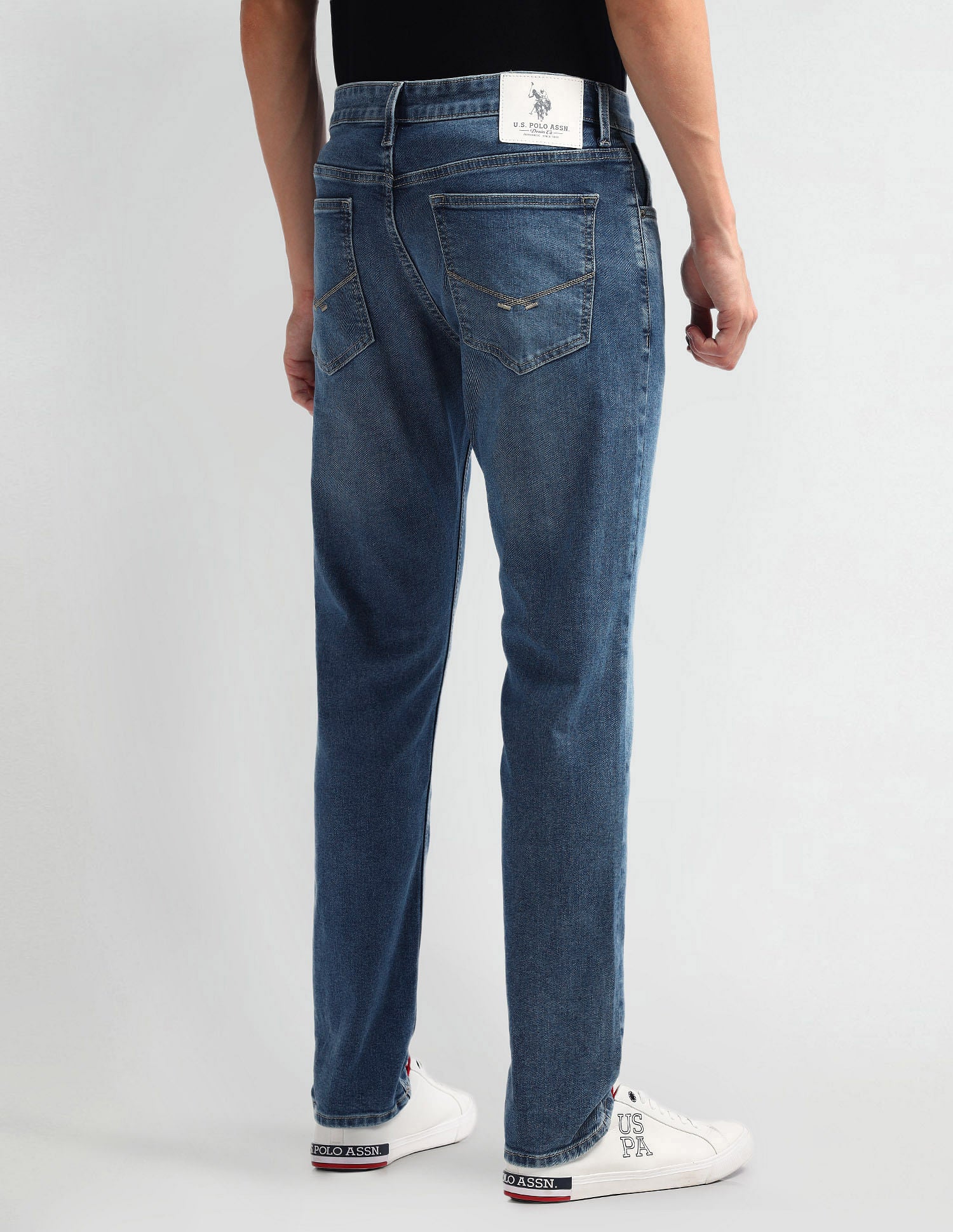 Brandon Slim Tapered Fit Light Wash Jeans Light Blue - U.S. Polo Assn. India | Large