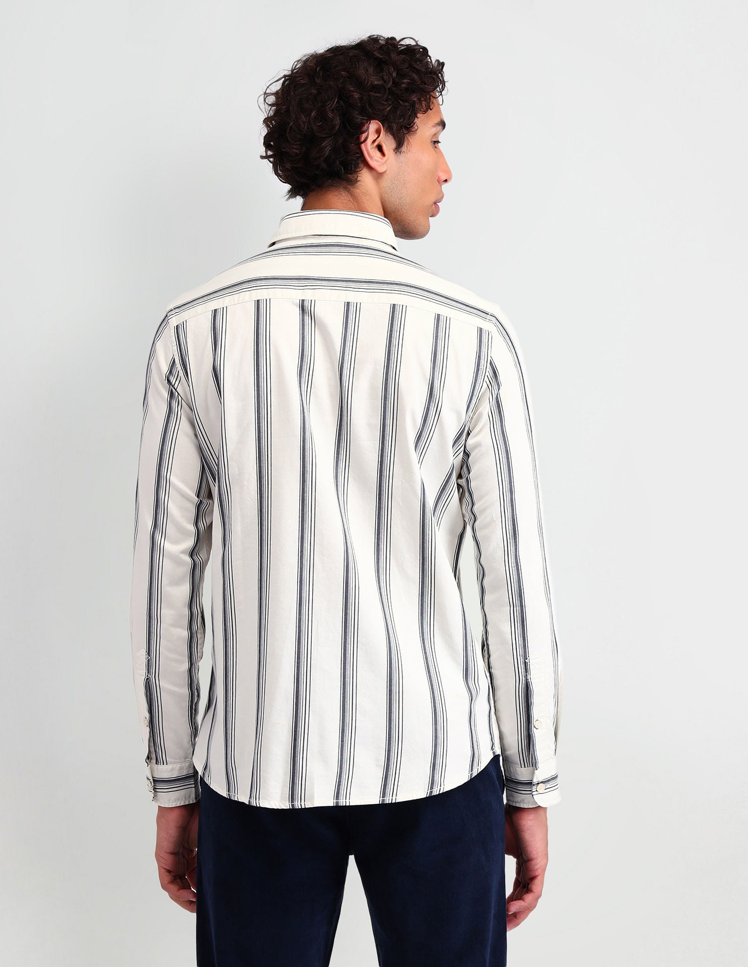 Manhattan Slim Fit Striped Shirt Ivory - U.S. Polo Assn. India | Large