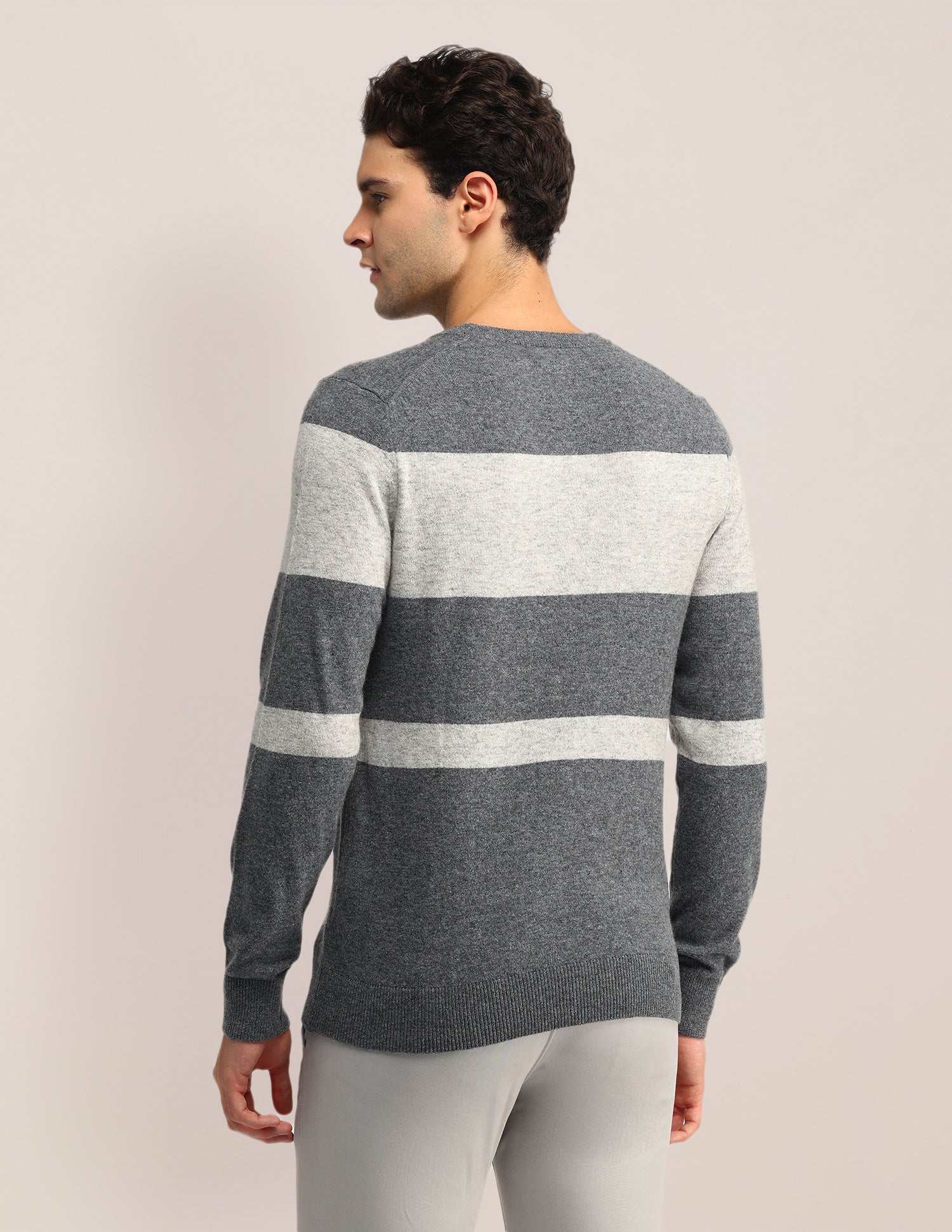Colour Blocked Regular Fit Sweater Light Grey - U.S. Polo Assn. India | Large