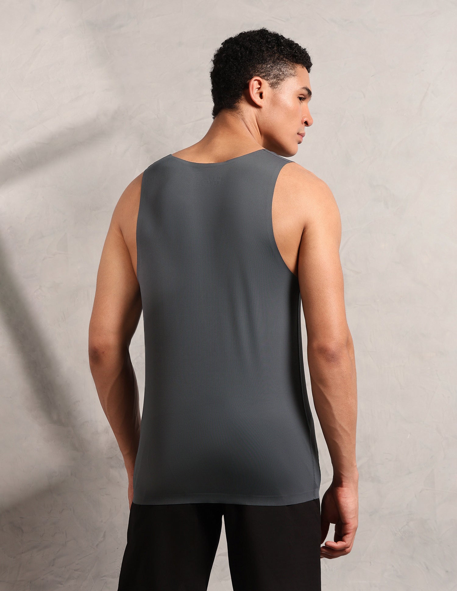Breathe Easy Mesh Seamless RV001 Sports Vest Asphalt - U.S. Polo Assn. India | Large