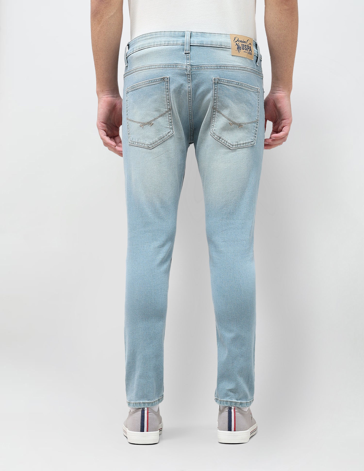 Henry Tapered Fit Blue Jeans Light Indigo - U.S. Polo Assn. India | Large