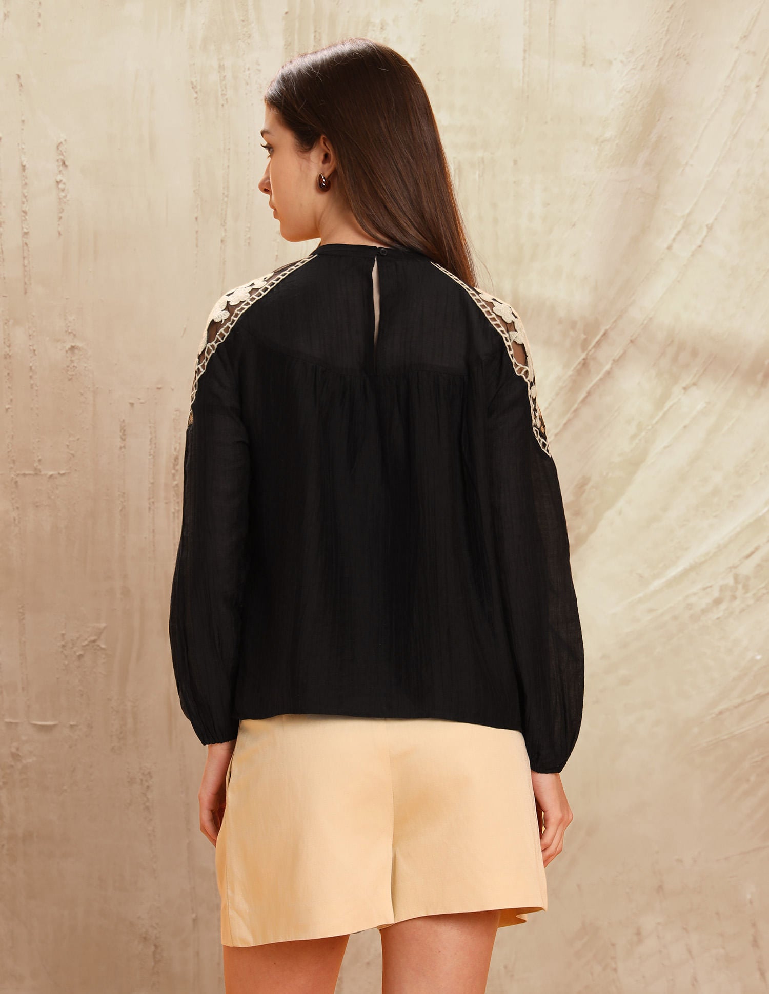 Floral embroidered Top Black - U.S. POLO ASSN. | Large