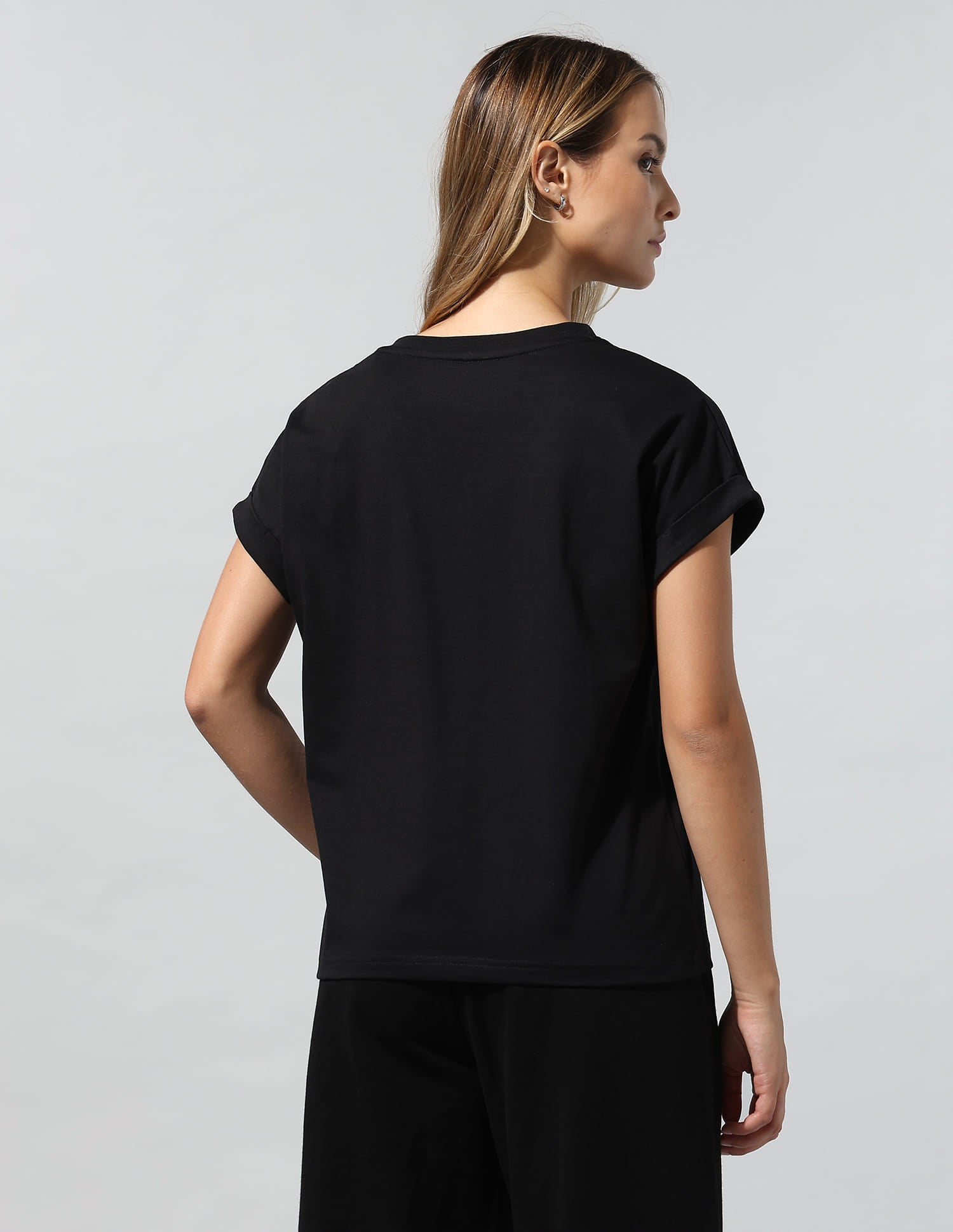 Basic V-Neck Regular T-Shirt Black - U.S. Polo Assn. India | Large
