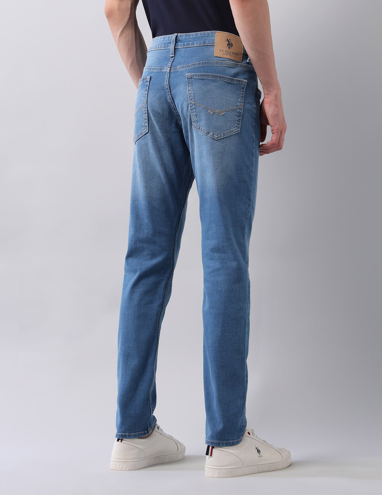 Brandon Slim Tapered Fit Blue Jeans Blue - U.S. Polo Assn. India | Large