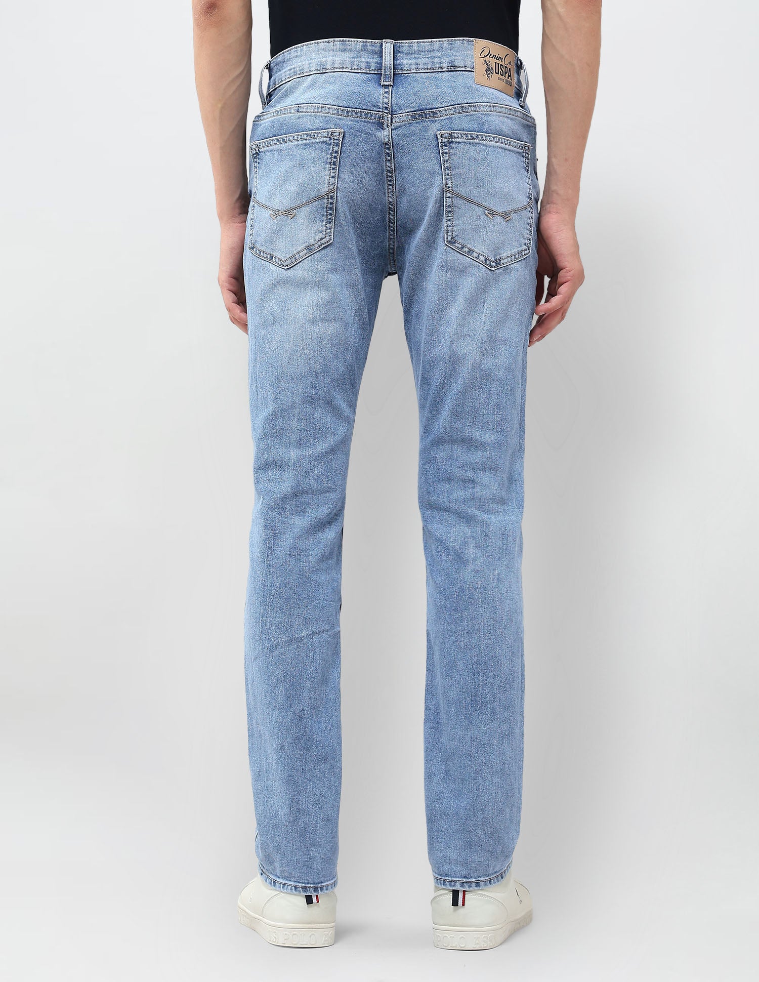 Brandon Slim Tapered Fit Blue Jeans Light Indigo - U.S. POLO ASSN. | Large