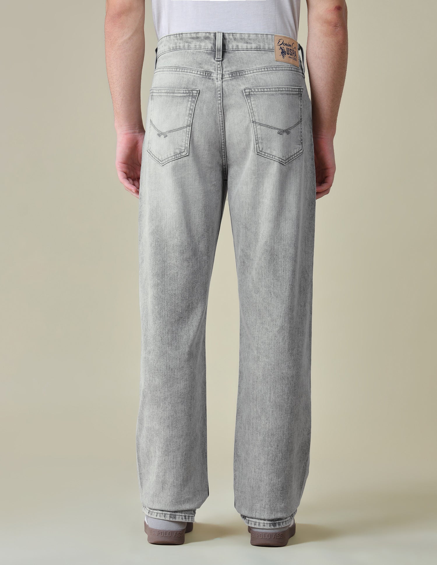 Logan Loose Straight Fit Grey Jeans Light Grey - U.S. Polo Assn. India | Large
