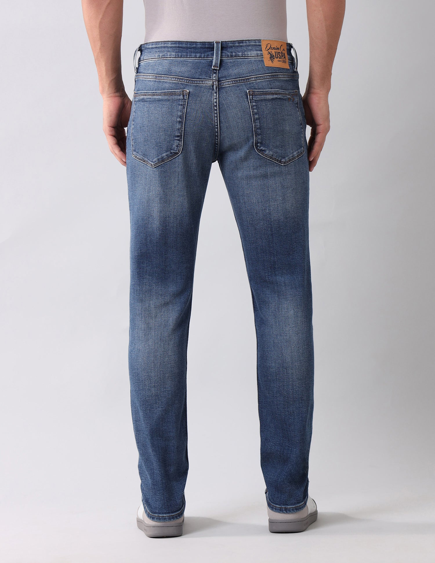 Brandon Slim Tapered Blue Jeans Mid Wash - U.S. Polo Assn. India | Large