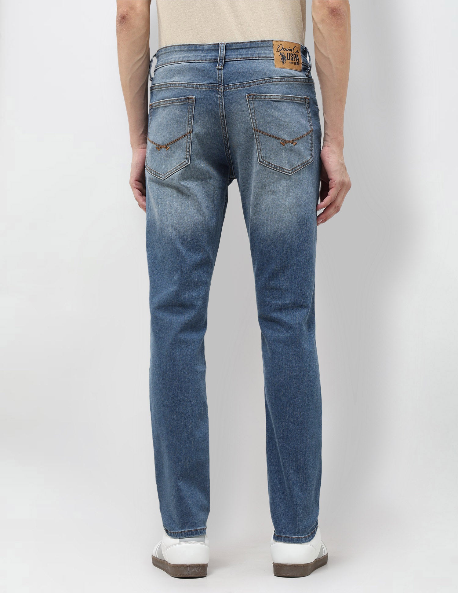 Brandon Slim Tapered Fit Blue Jeans Light Indigo - U.S. POLO ASSN. | Large