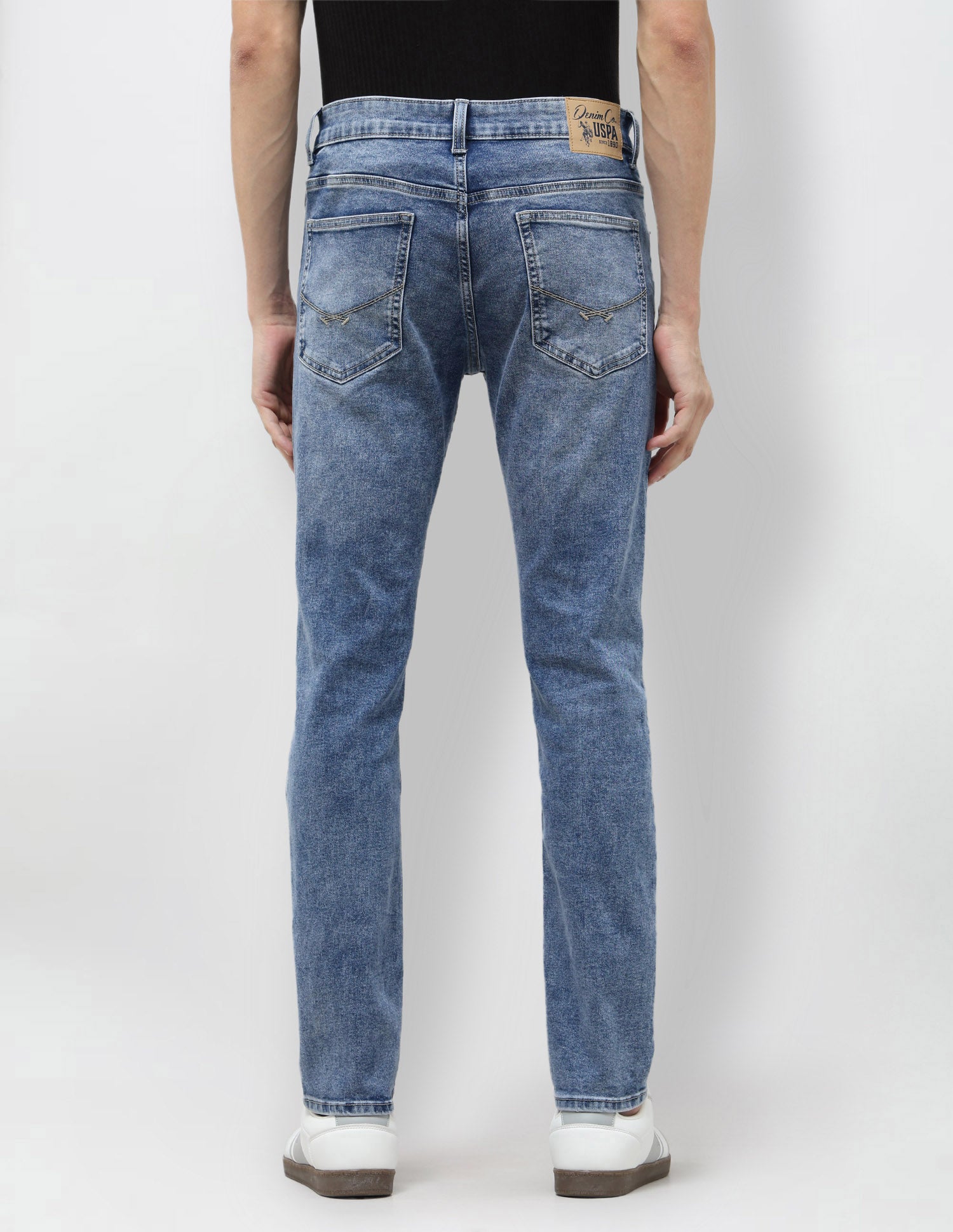 Brandon Slim Tapered Fit Blue Jeans Light Indigo - U.S. POLO ASSN. | Large