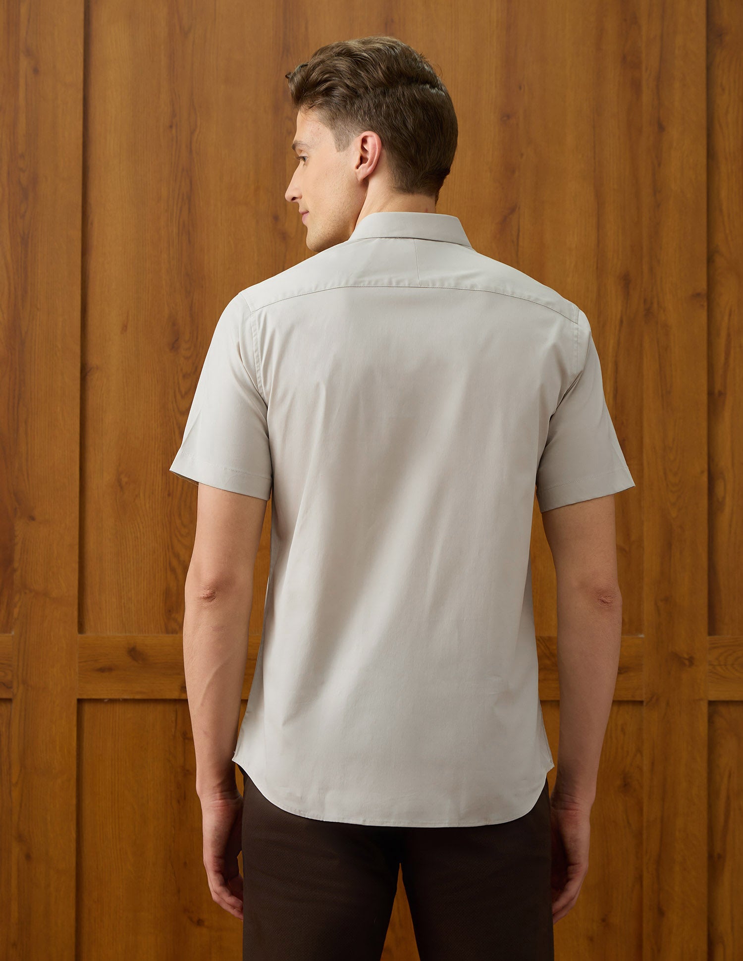 Tailored Fit Equestrian Aisle Theater Shirt Ivory - U.S. Polo Assn. India | Large