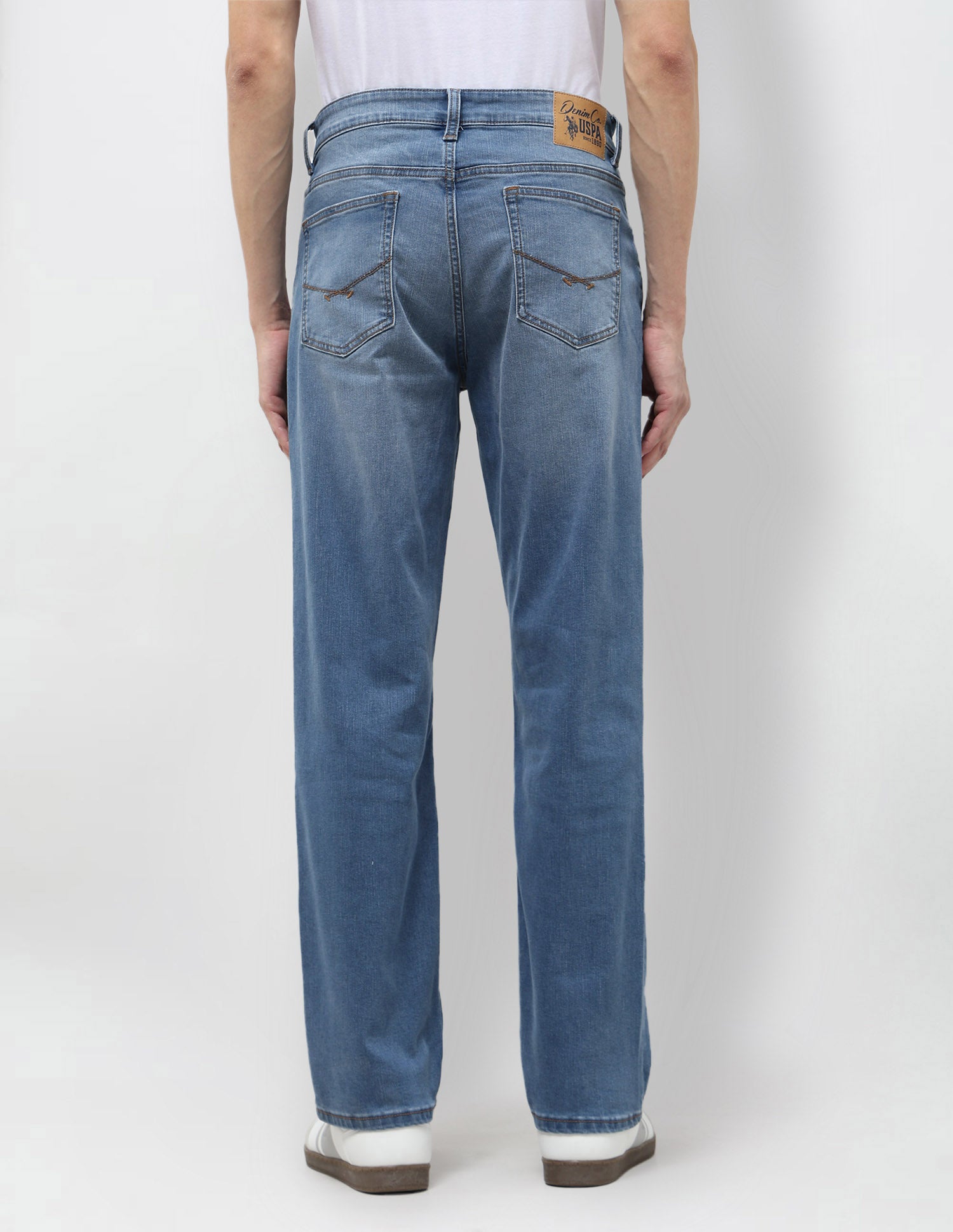 Shawn Relaxed Fit Blue Jeans Light Indigo - U.S. Polo Assn. India | Large