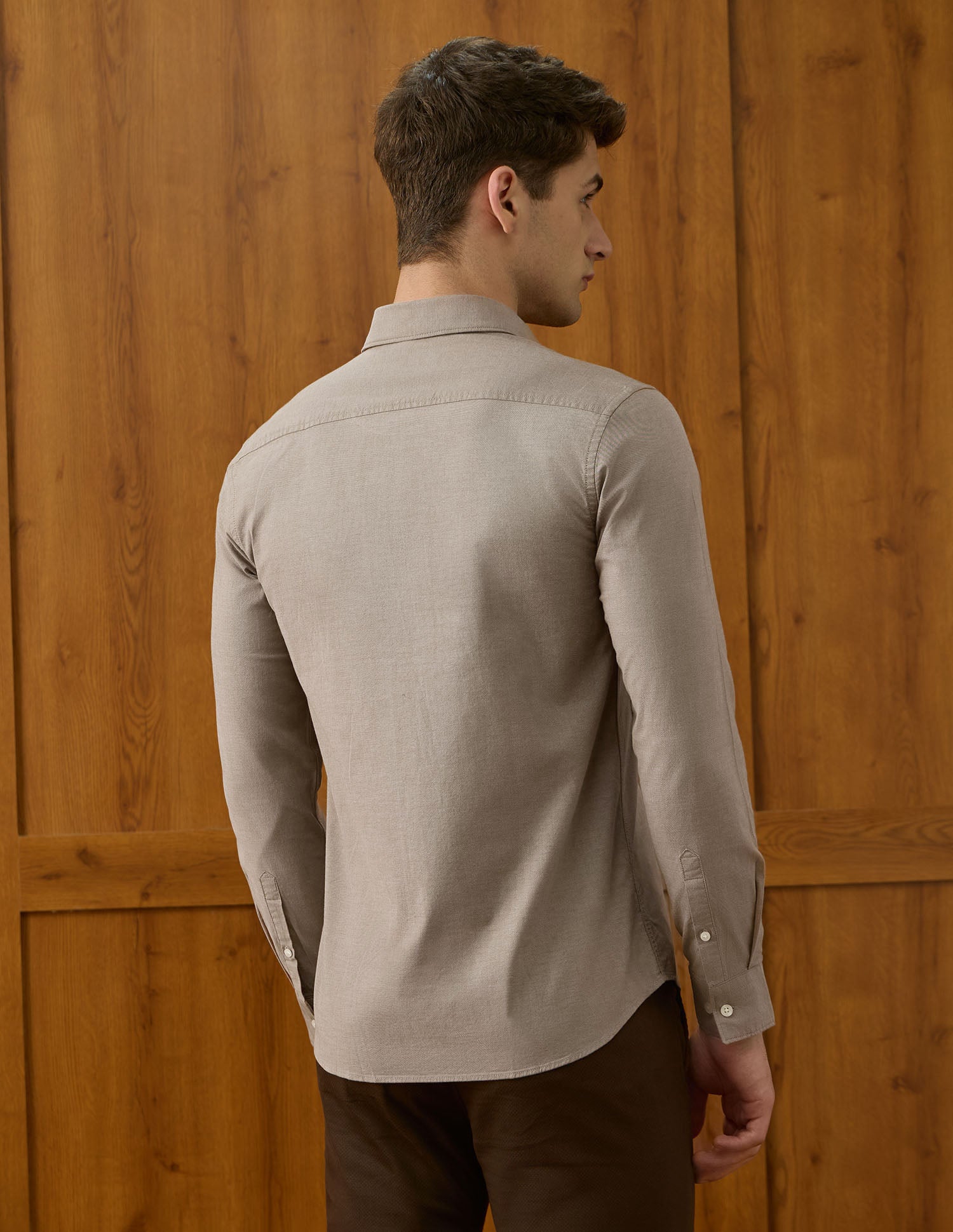 Tailored Fit Equestrian Aisle Theater Shirt Brown - U.S. POLO ASSN. | Large