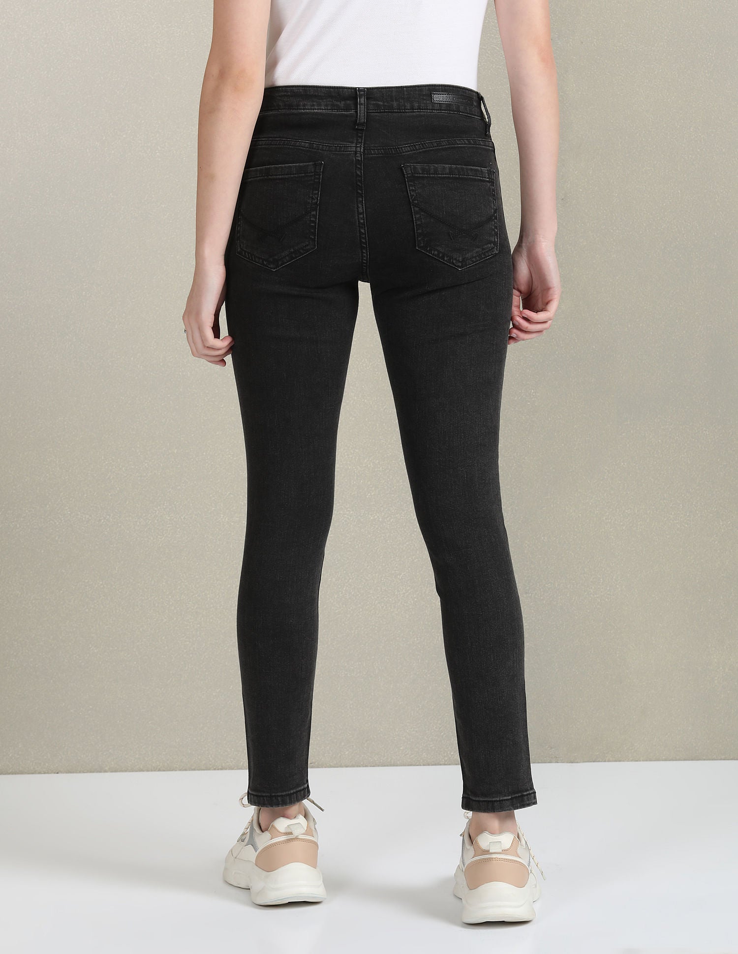 Skinny Fit Rinsed Jeans Dark Grey - U.S. Polo Assn. India | Large