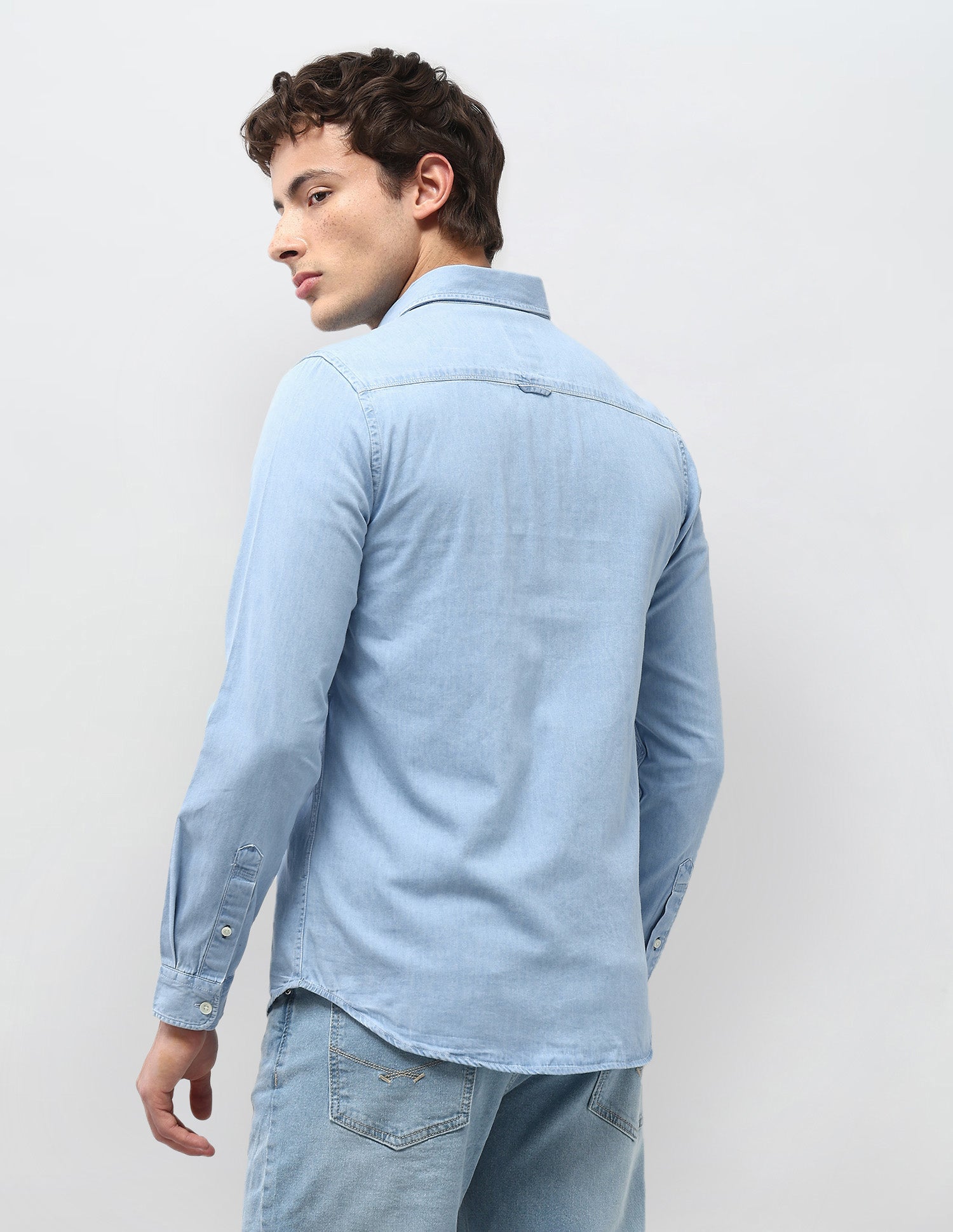 Motel On The Coast Solid Regular Fit Shirt Light Indigo - U.S. Polo Assn. India | Large