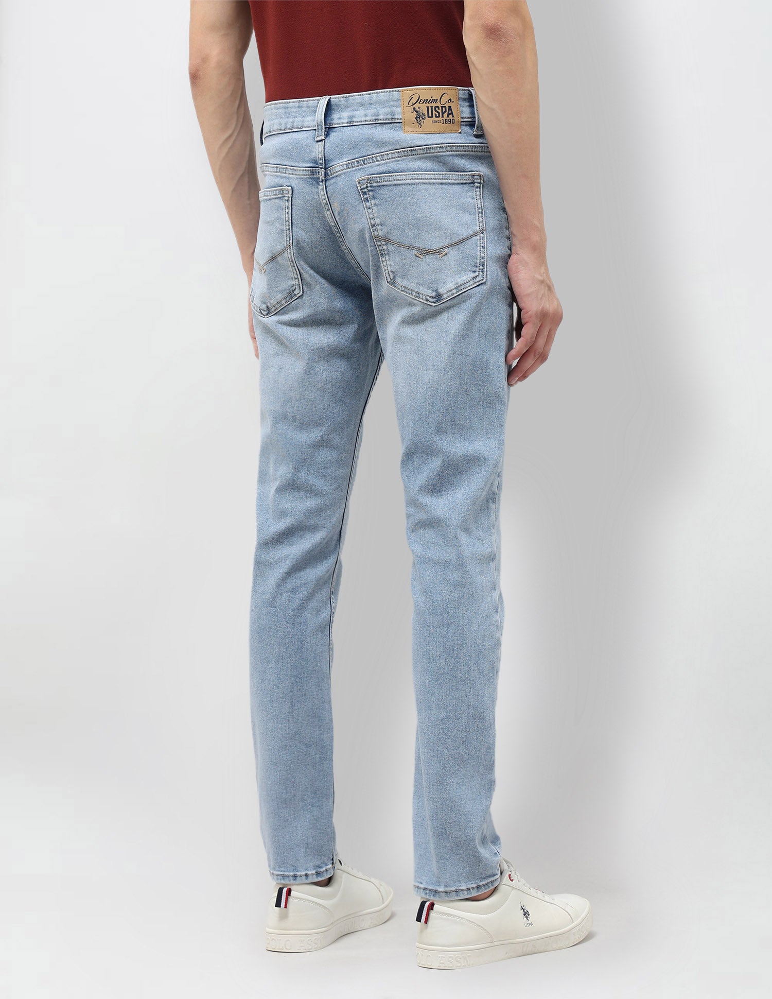 Brandon Slim Tapered Fit Blue Jeans Light Indigo - U.S. Polo Assn. India | Large