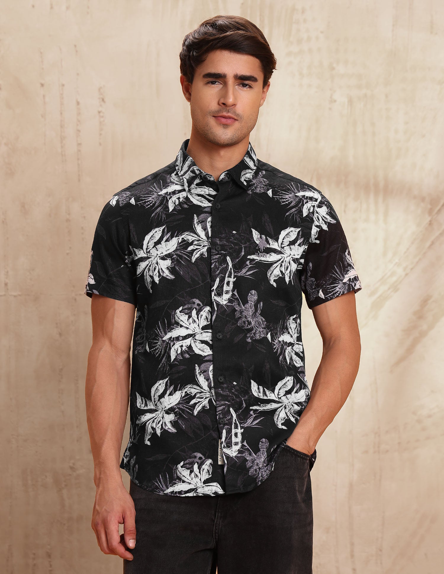 Slim Fit Floral Printed Shirt Black - U.S. POLO ASSN. | Large