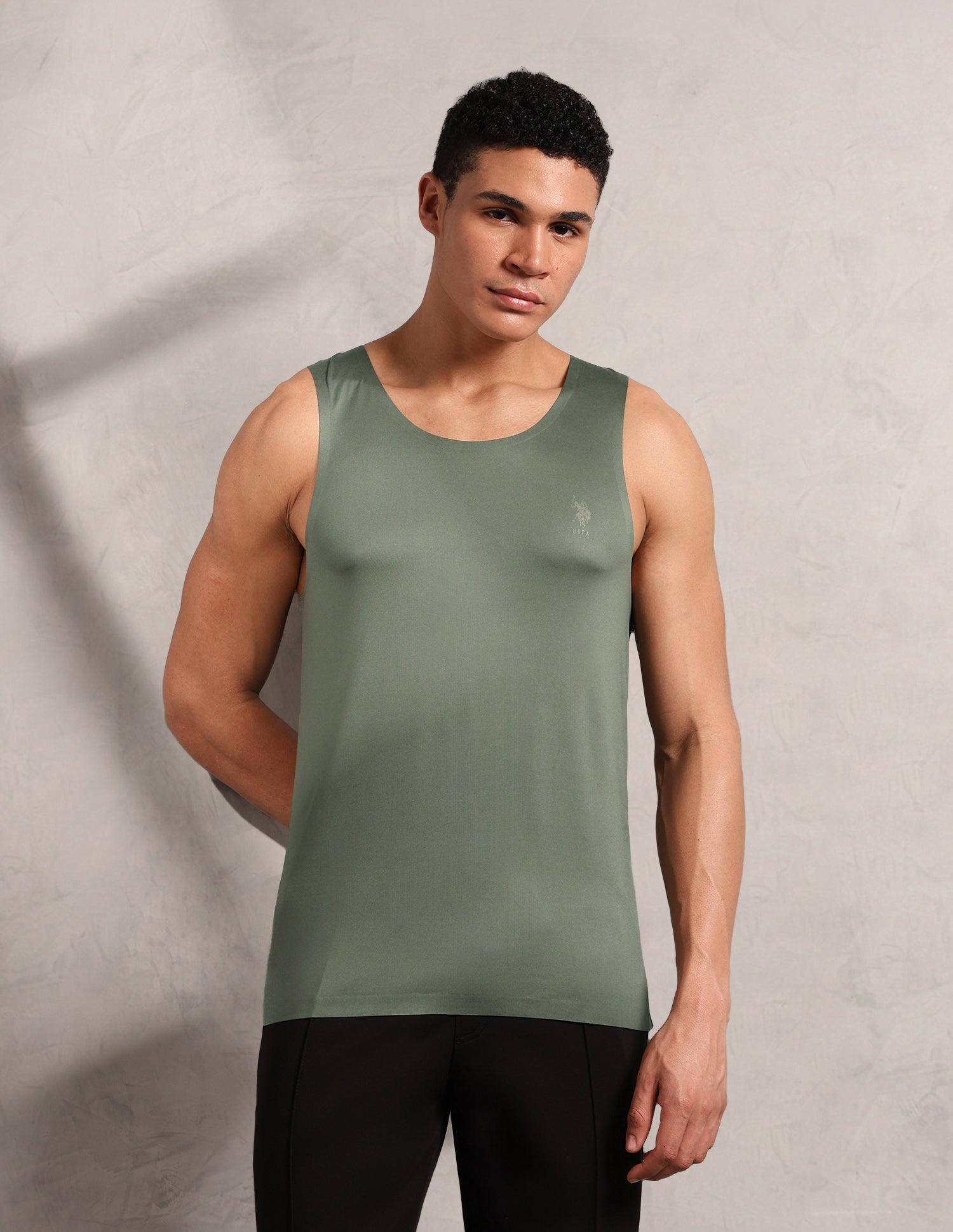 Essential Sports RV002 Seamless Vest Olive - U.S. Polo Assn. India | Large