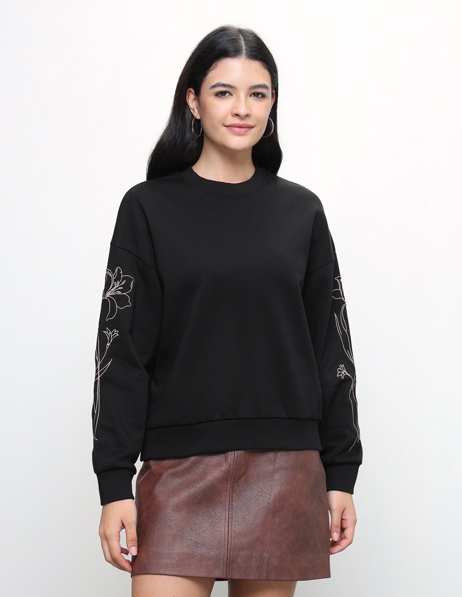Floral Embroidered Oversized Fit Sweatshirt Black - U.S. Polo Assn. India | Large