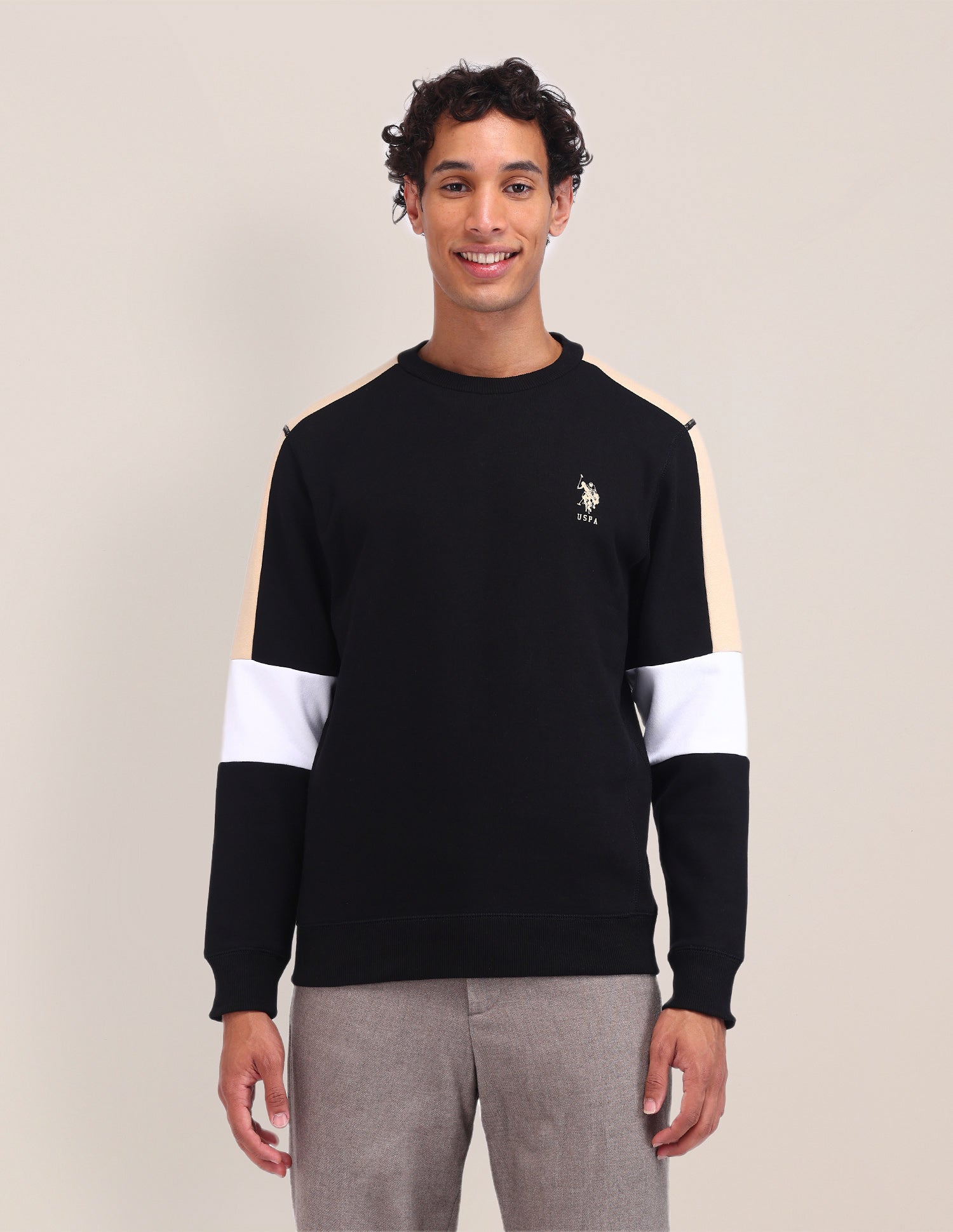 Colour Blocked Regular Fit Sweatshirt Black - U.S. Polo Assn. India | Large