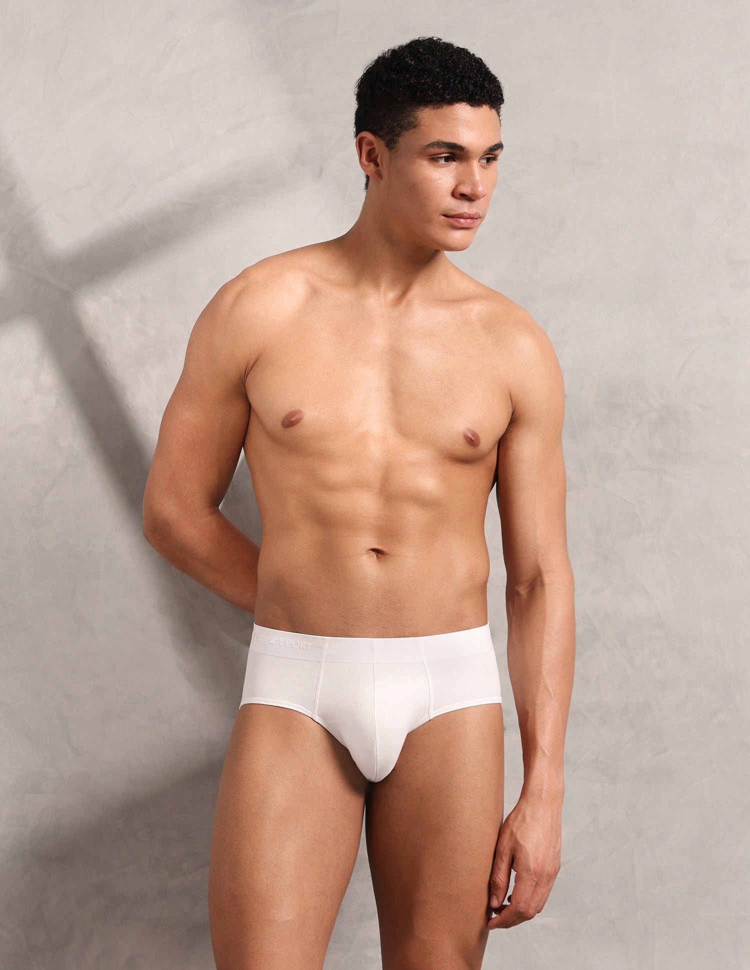 Breathable Seamless Sports RB002 Brief White - U.S. Polo Assn. India | Large