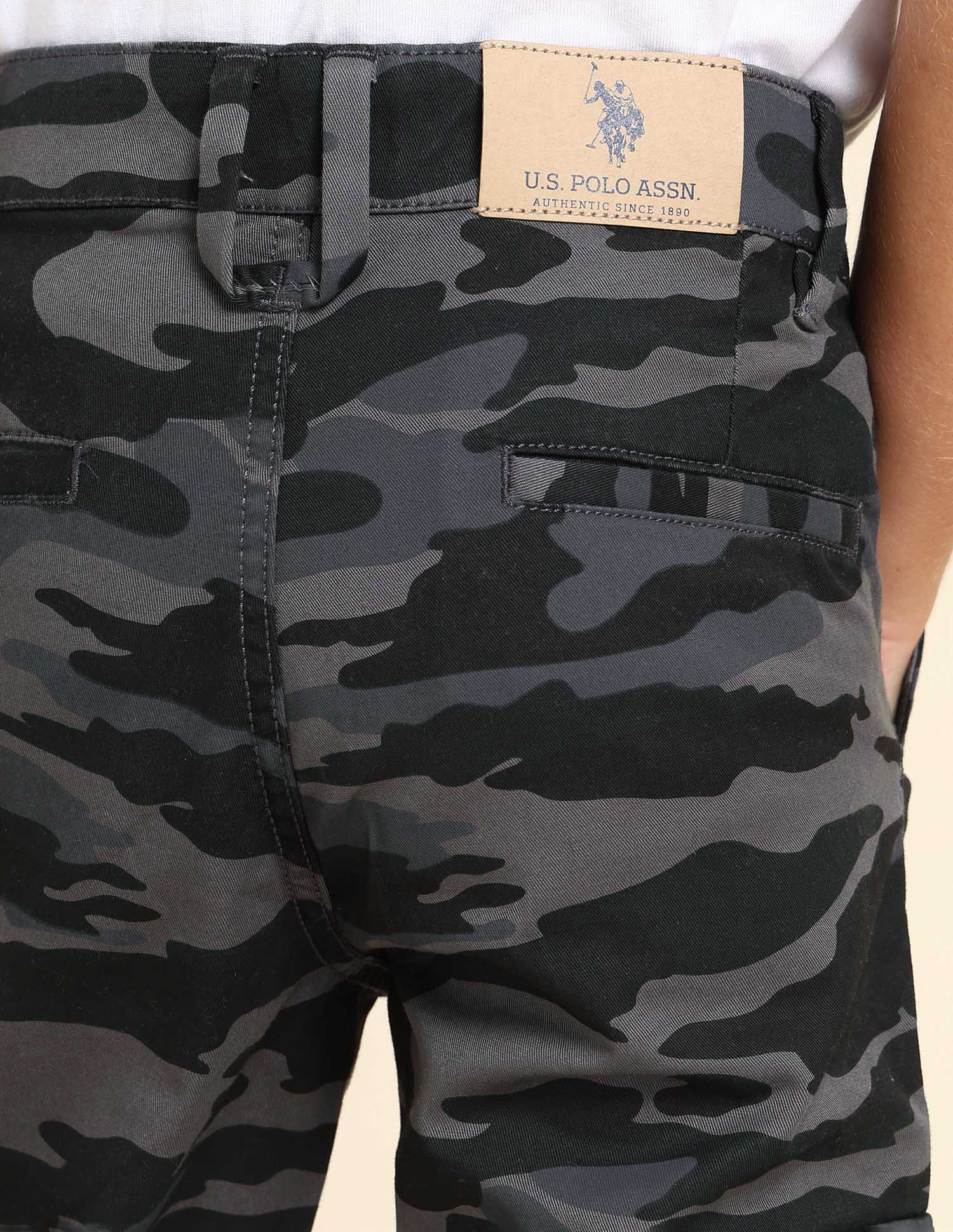 Boys Camouflage Printed Regular Fit Cargos Grey - U.S. POLO ASSN. | Large