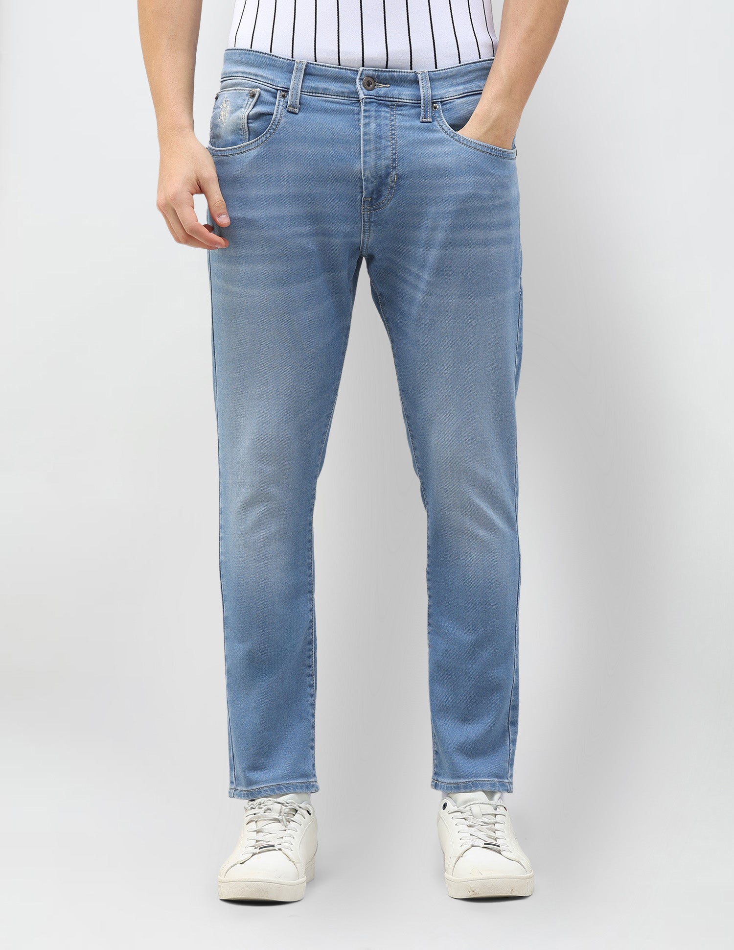 Henry Tapered Fit Blue Jeans Light Blue - U.S. Polo Assn. India | Large