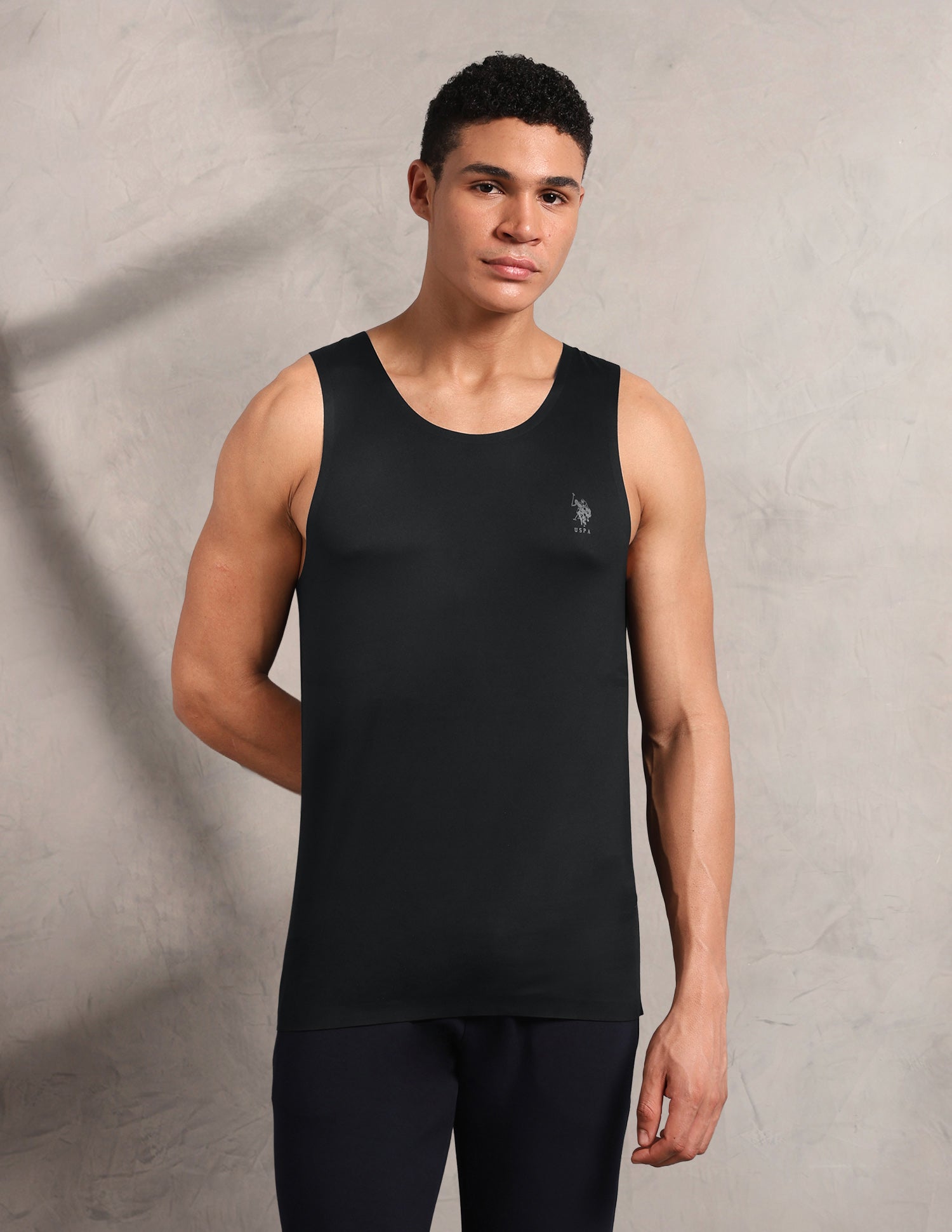 Essential Sports RV002 Seamless Vest Black - U.S. Polo Assn. India | Large
