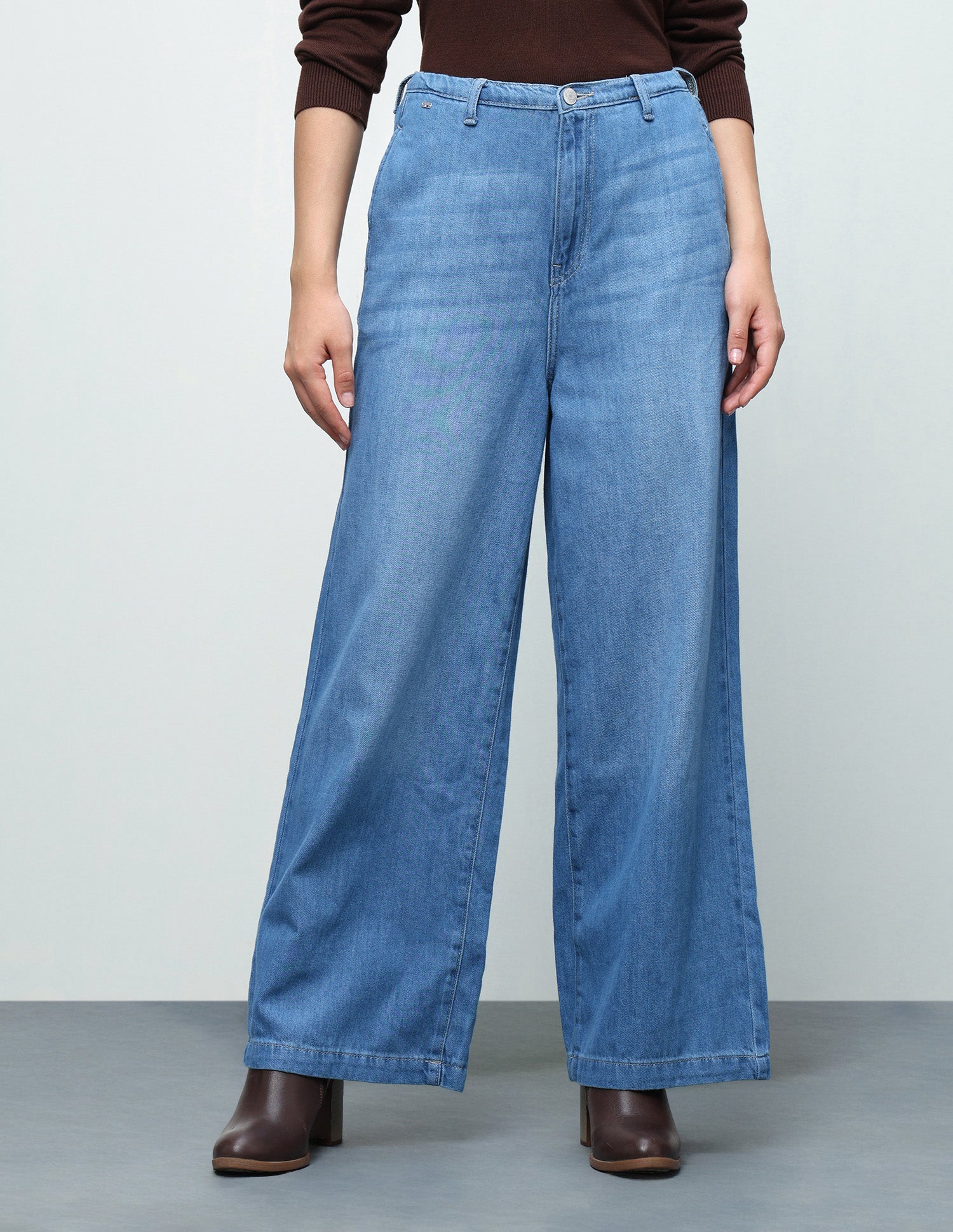 Wide Leg Fit Blue Jeans Light Blue - U.S. Polo Assn. India | Large