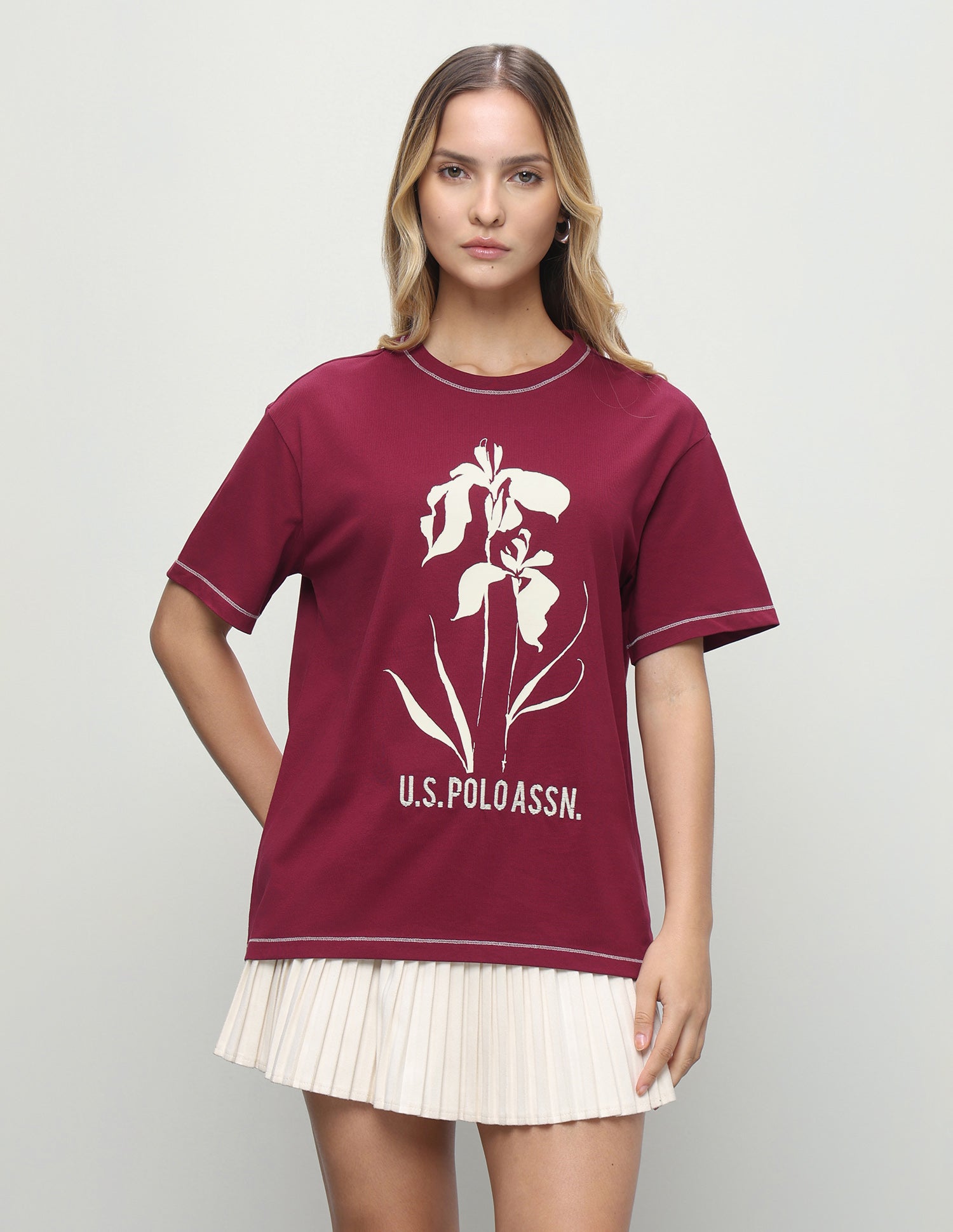 Floral Brand Embroidered Boyfriend Fit T-Shirt Maroon - U.S. Polo Assn. India | Large