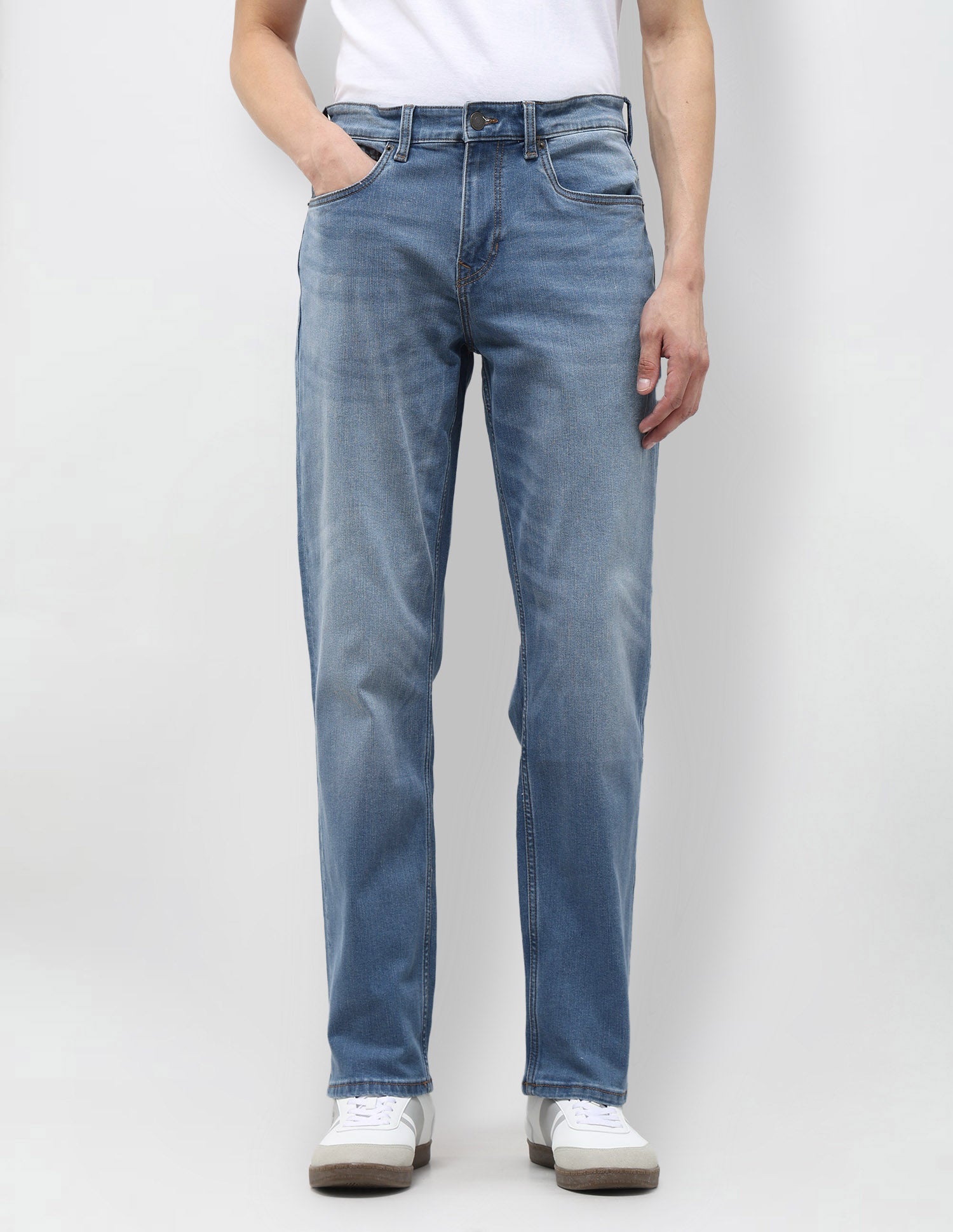 Shawn Relaxed Fit Blue Jeans Light Indigo - U.S. Polo Assn. India | Large