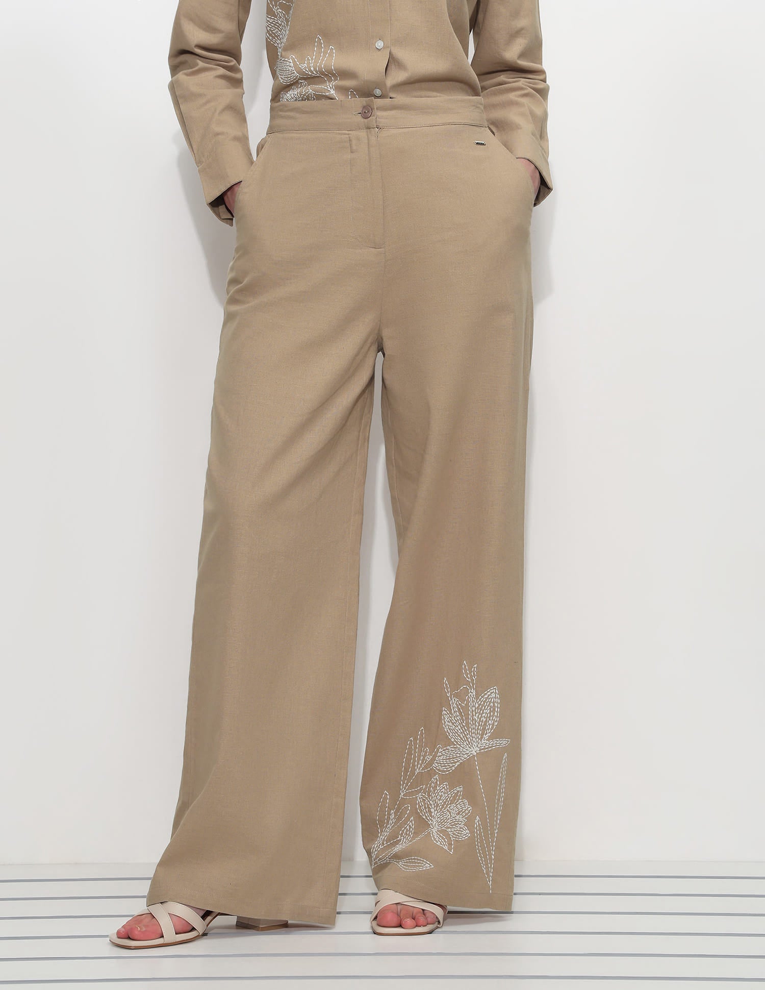 Embroidered Straight Fit Trousers Beige - U.S. Polo Assn. India | Large