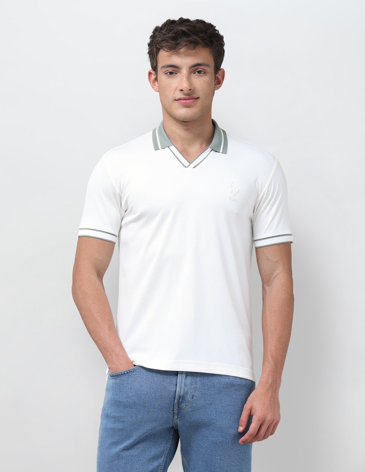 Solid Slim Fit Polo Shirt Ivory - U.S. Polo Assn. India | Large