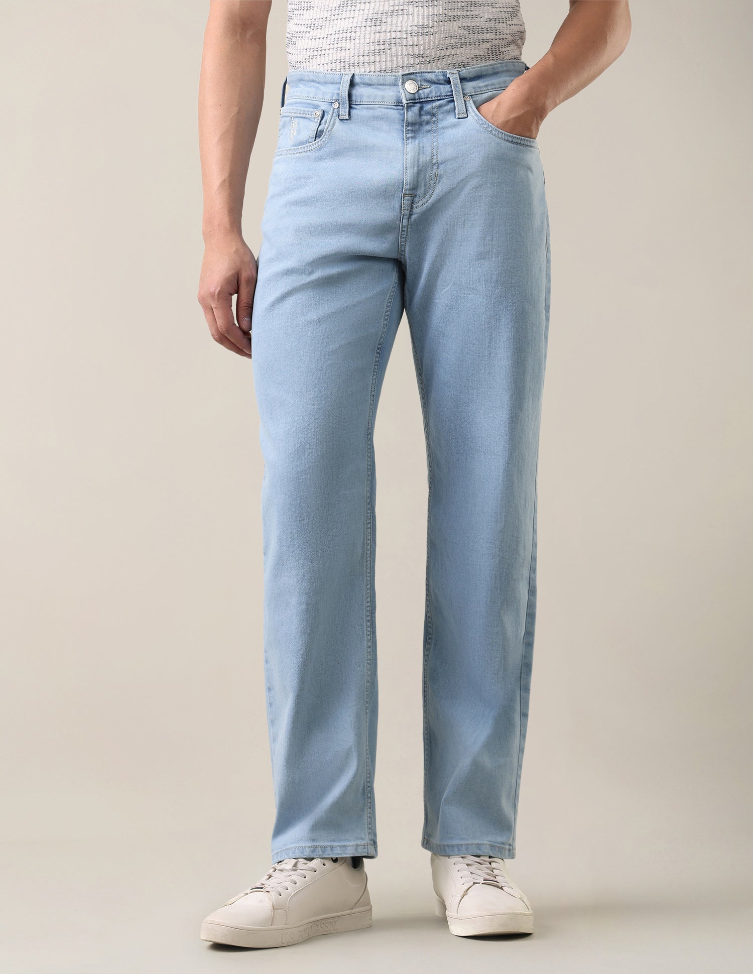 Shawn Relaxed Fit Blue Jeans Light Indigo - U.S. Polo Assn. India | Large