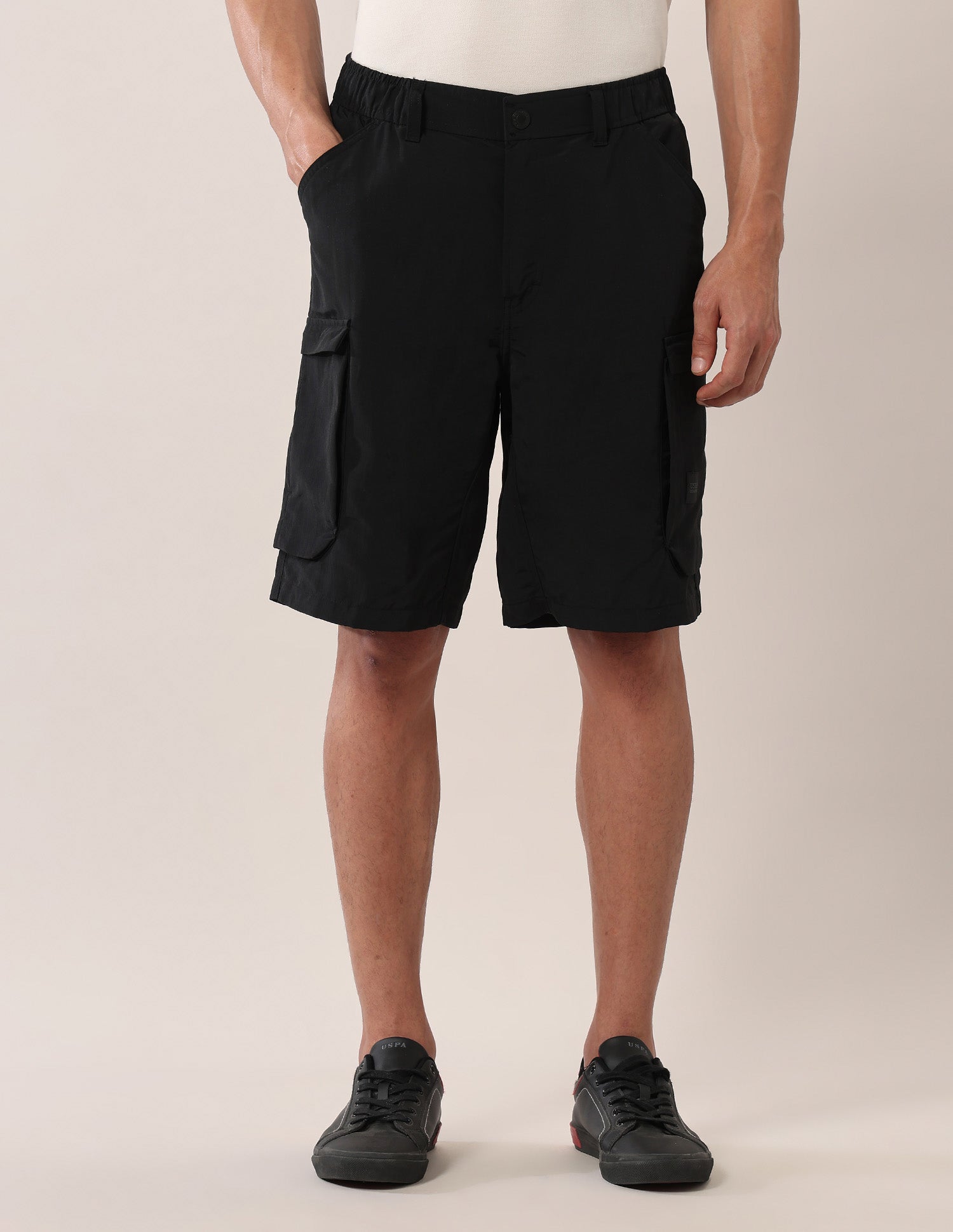 Solid Regular Fit Cargo Shorts Black - U.S. Polo Assn. India | Large