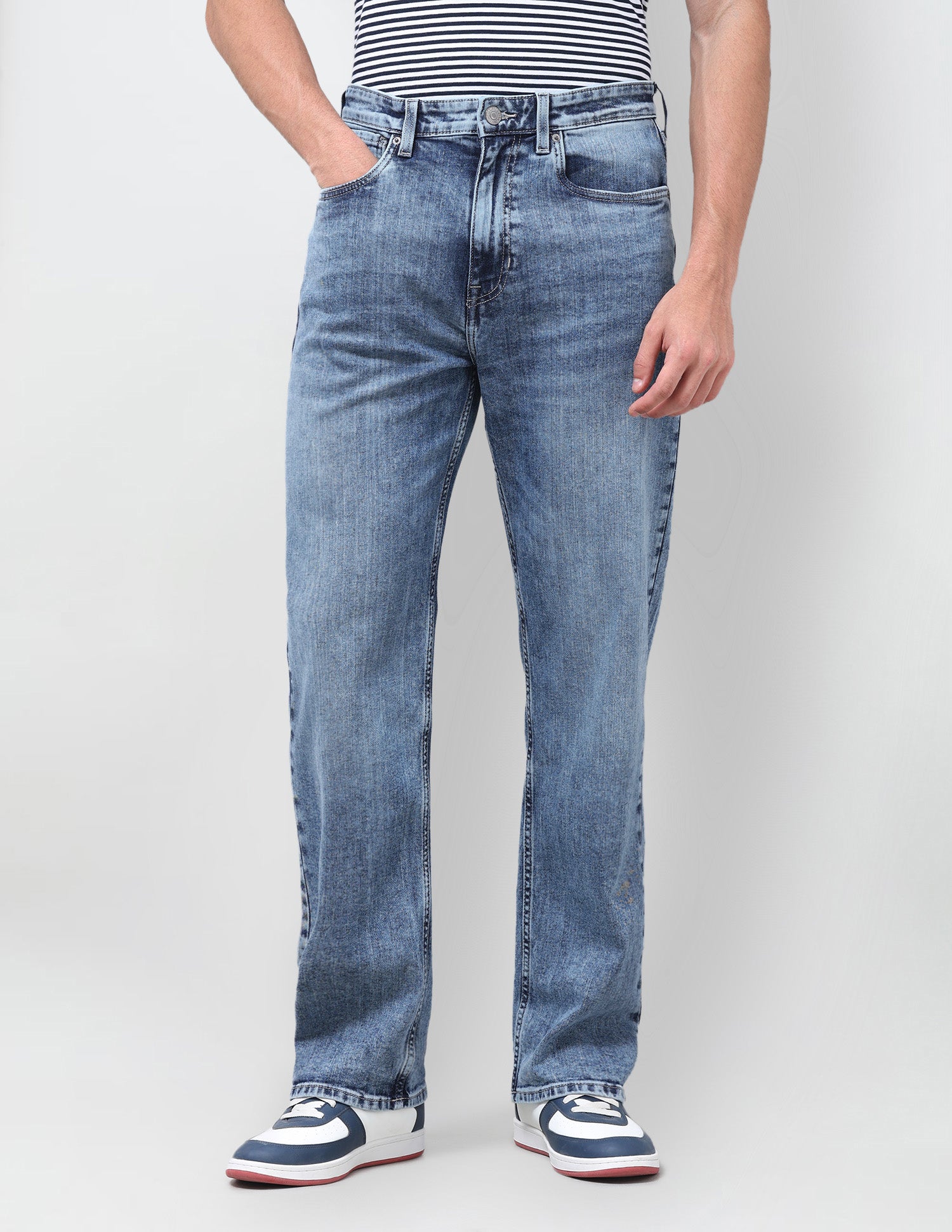 Logan Loose Straight Fit Blue Jeans Light Blue - U.S. Polo Assn. India | Large