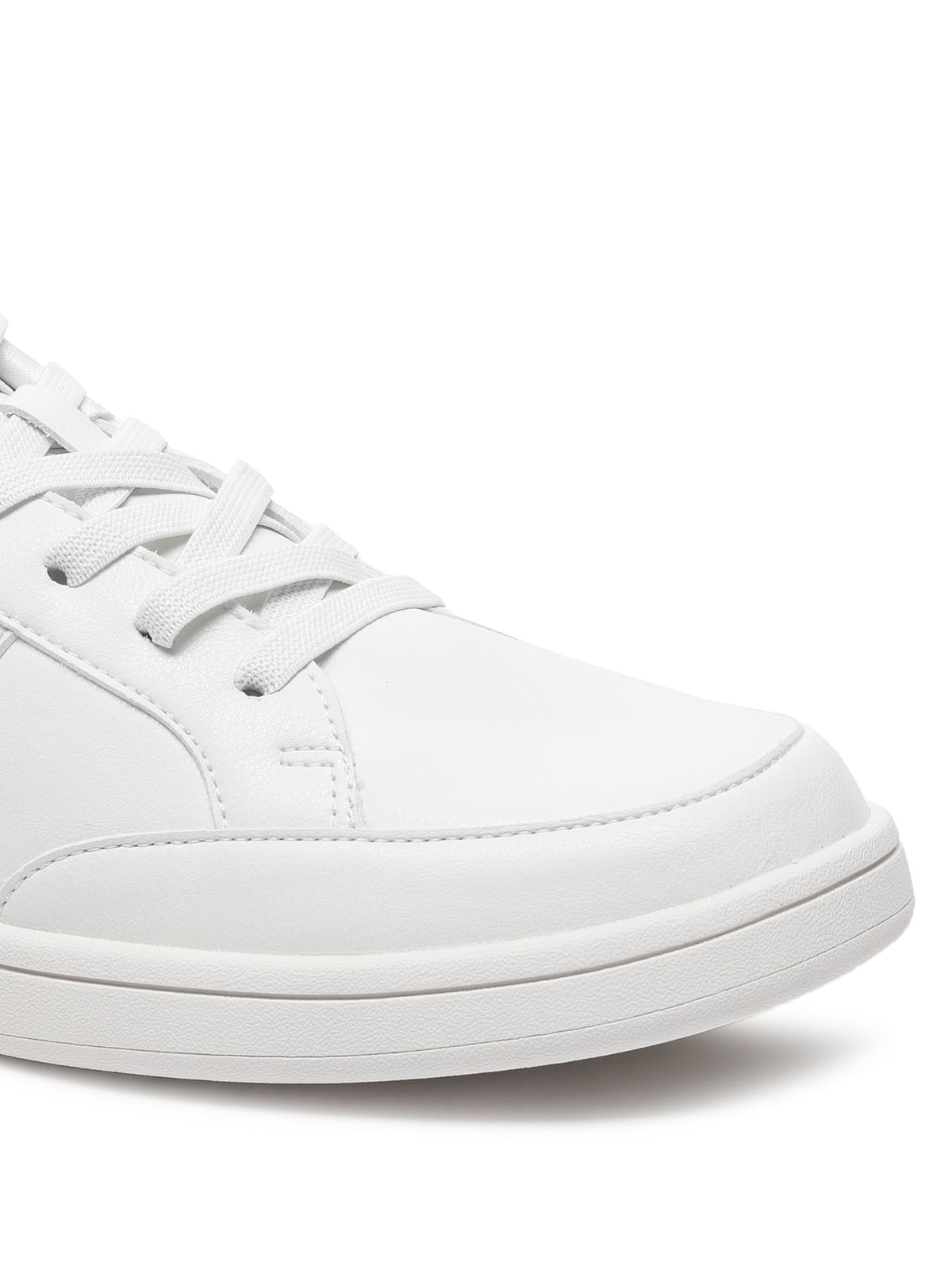 Solid Panelled Ulrin Sneakers Off White - U.S. Polo Assn. India | Large