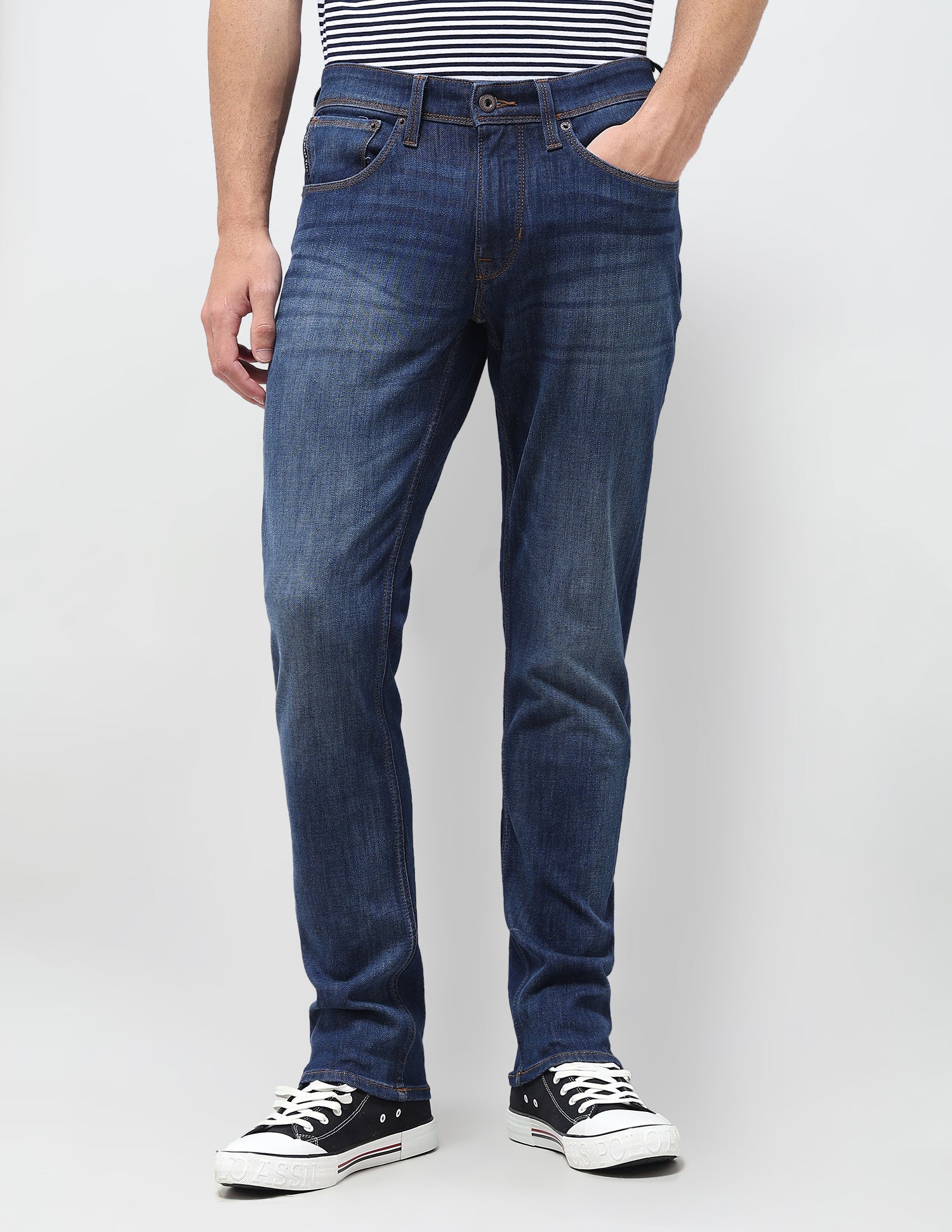 Brandon Slim Tapered Fit Blue Jeans Blue - U.S. Polo Assn. India | Large