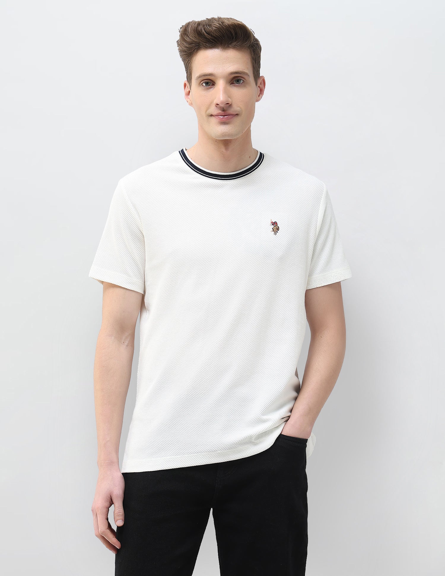 Textured Motel On The Coast Slim Fit T-Shirt Ivory - U.S. Polo Assn. India | Large