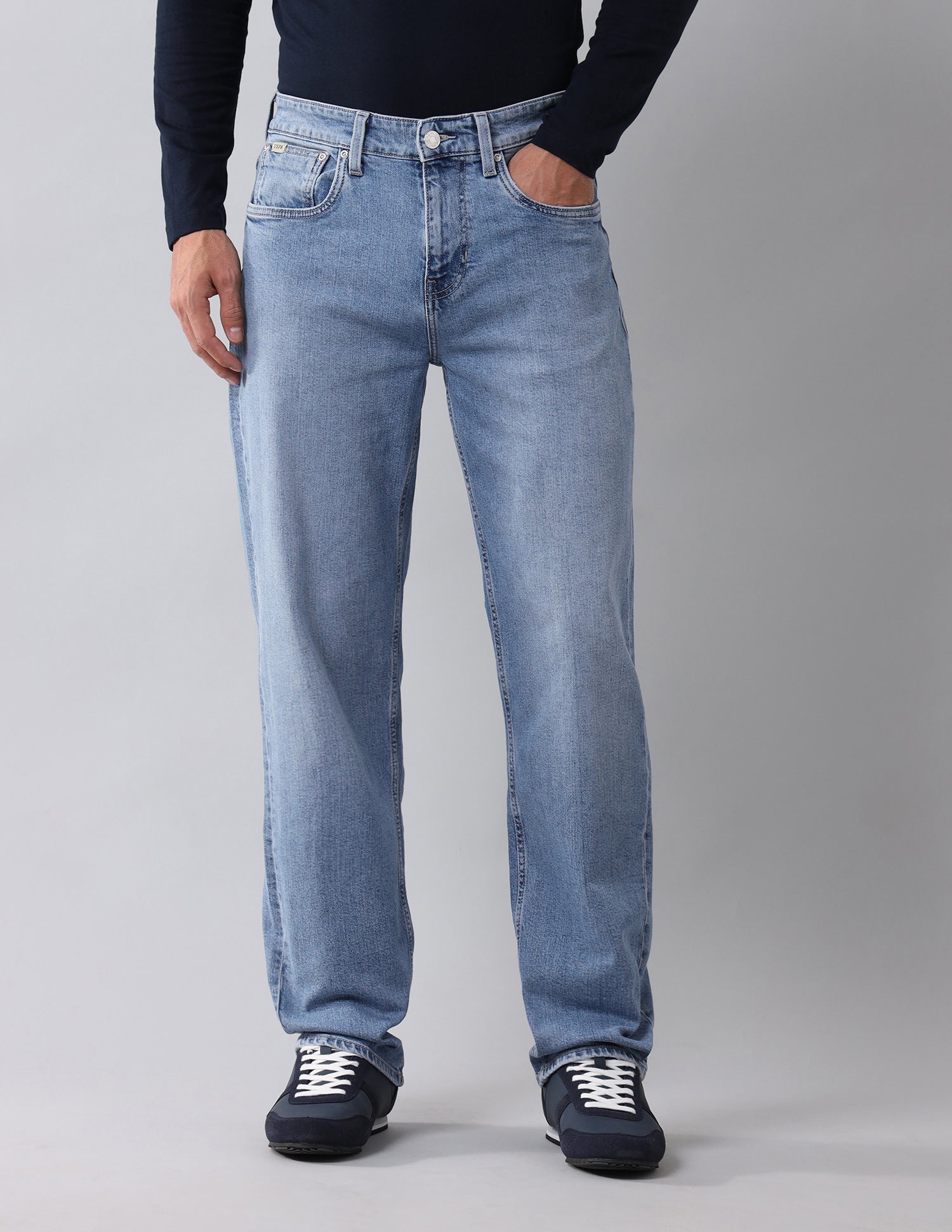 Shawn Relaxed Fit Blue Jeans Light Wash - U.S. Polo Assn. India | Large