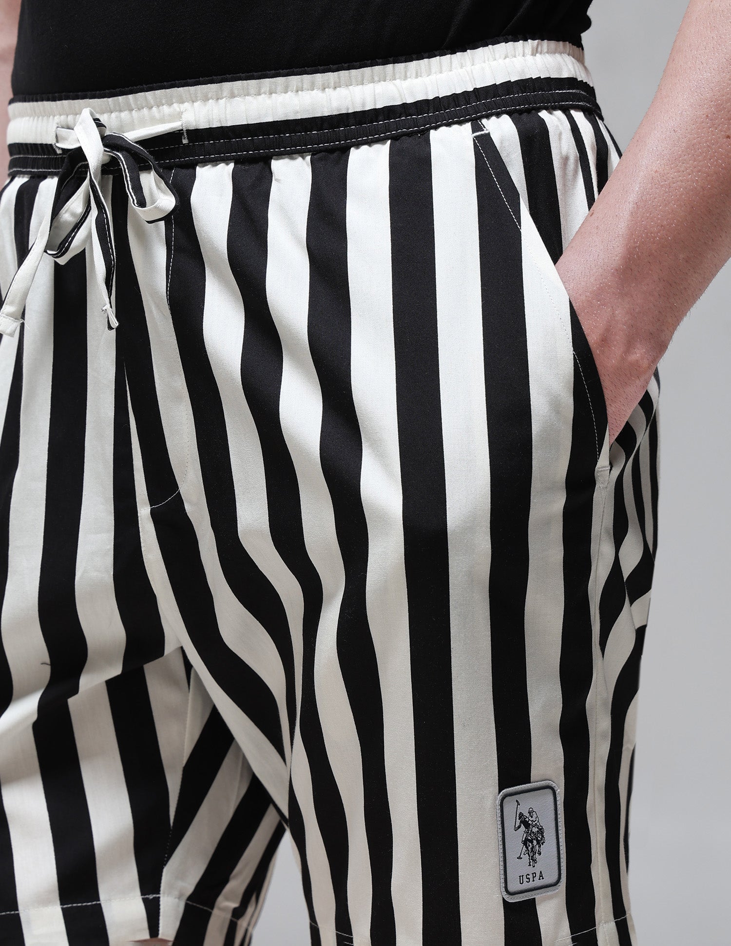 Vertical Striped Pure Cotton OEX15 Boxer Shorts Uspa Black - U.S. Polo Assn. India | Large