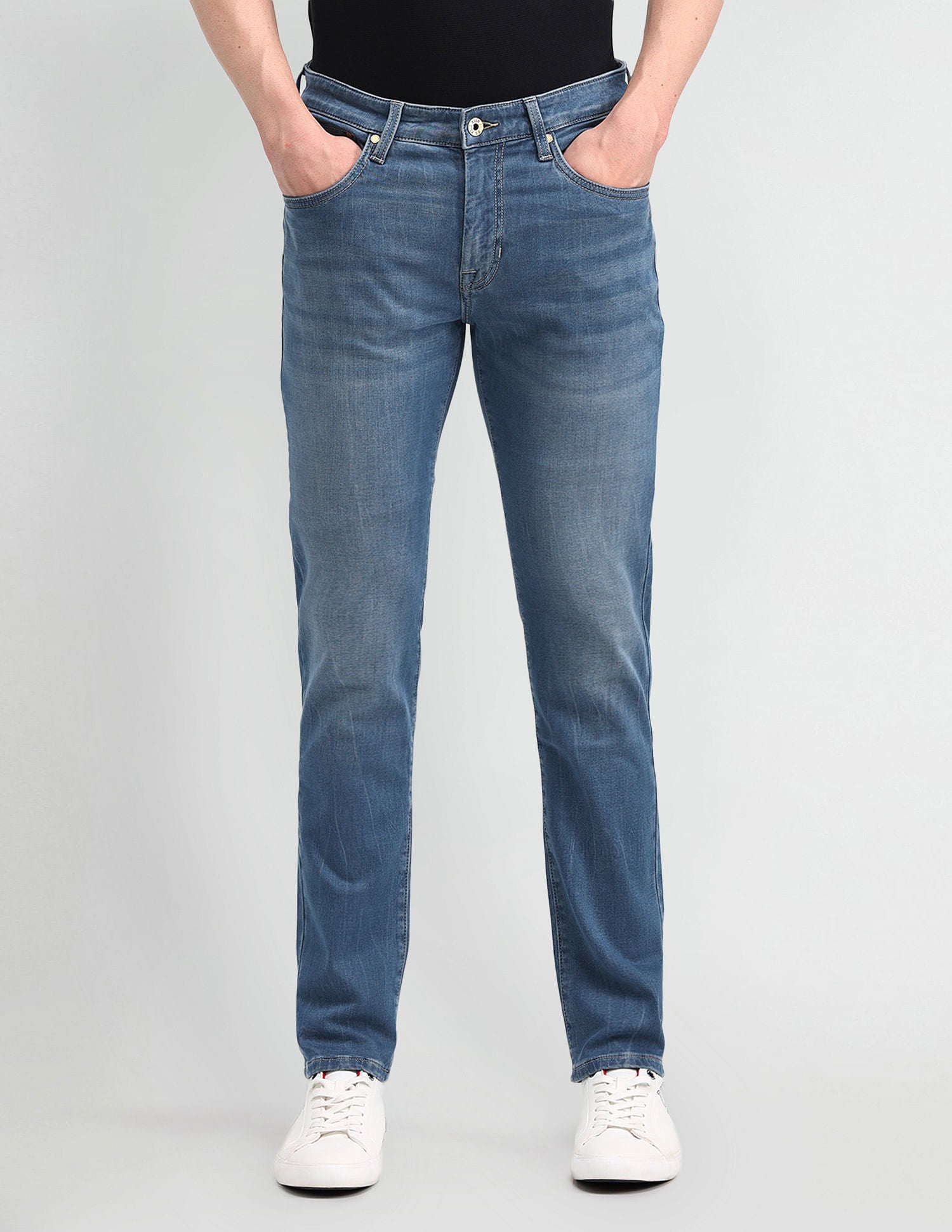Brandon Slim Tapered Fit Blue Jeans Blue - U.S. Polo Assn. India | Large