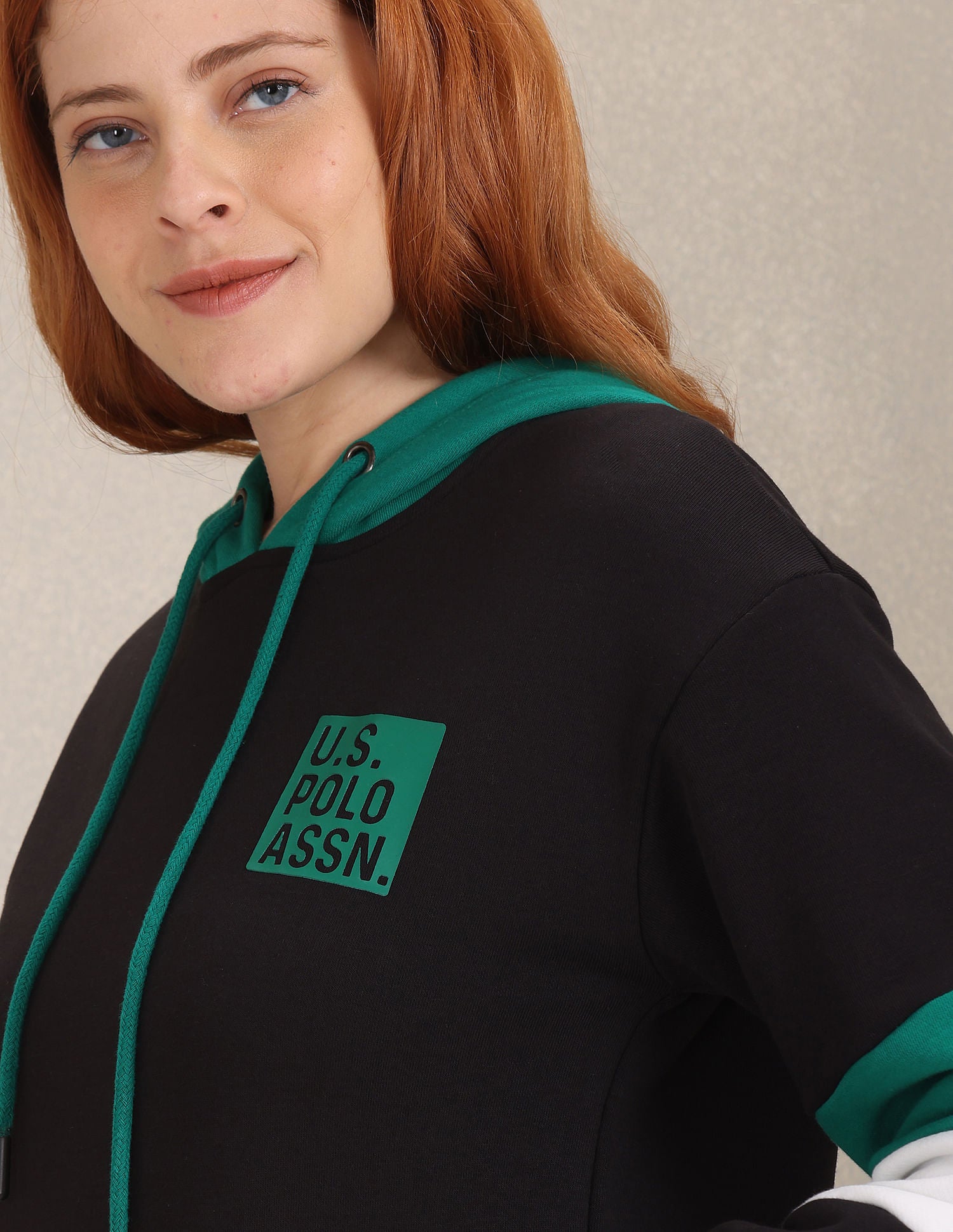 Colour Block Hooded Sweatshirt Black - U.S. Polo Assn. India | Large
