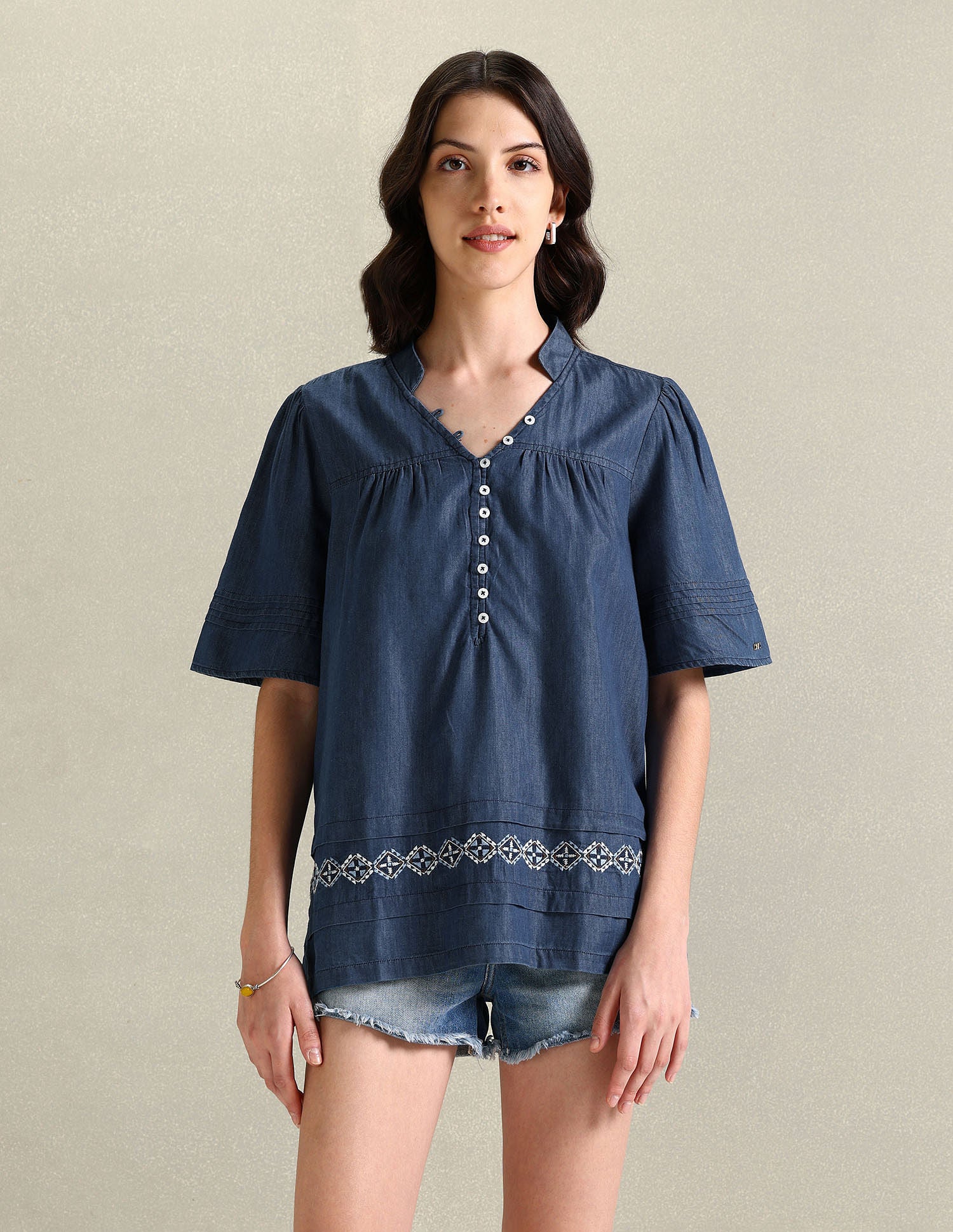 V-Neck Chambray Top Blue - U.S. POLO ASSN. | Large