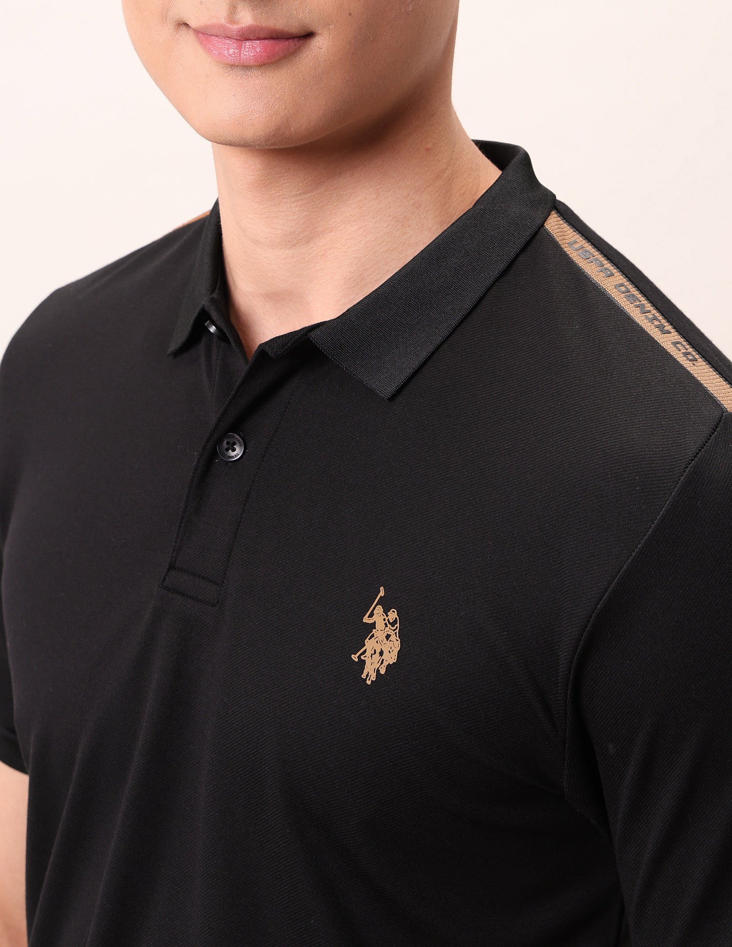 Muscle Fit Outdoor Polo Shirt Black - U.S. Polo Assn. India | Large