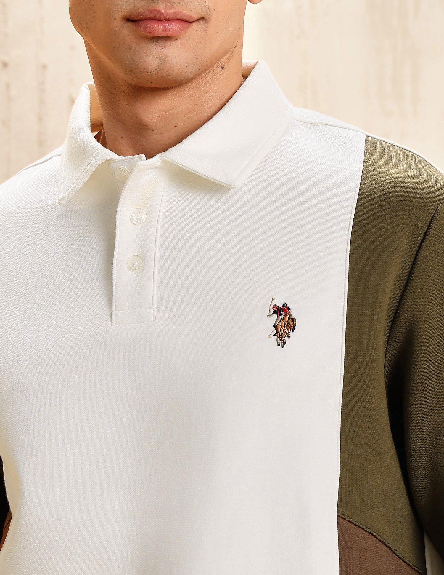 Colourblocked Legend Of Horseshoe Sweatshirt Ecru - U.S. POLO ASSN. | Large