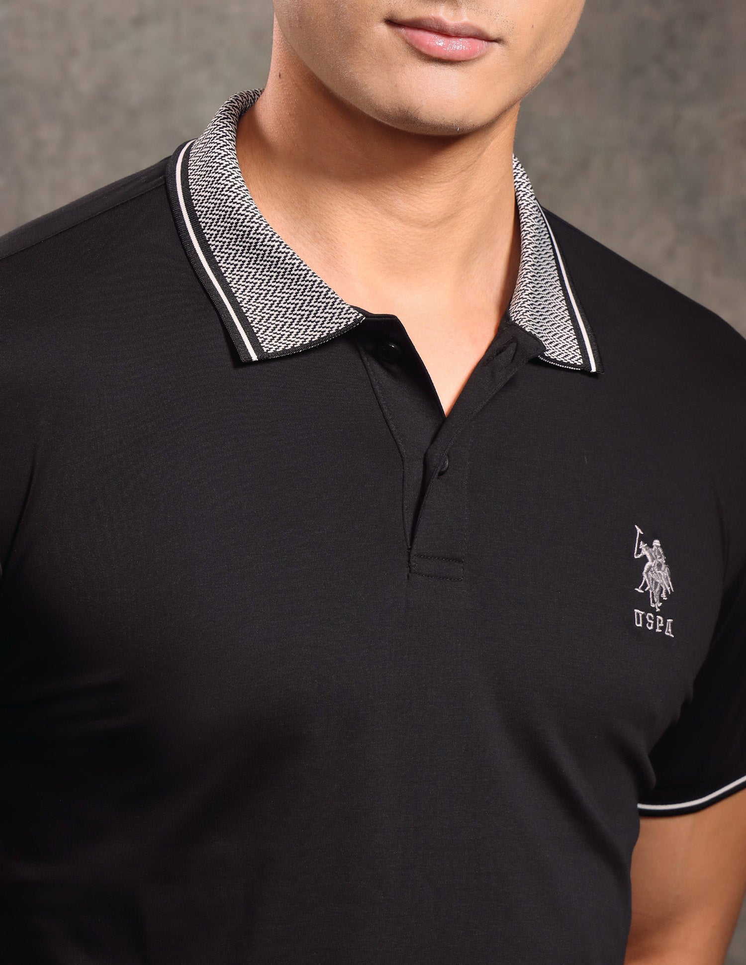Solid Muscle Fit Polo shirt Black - U.S. POLO ASSN. | Large