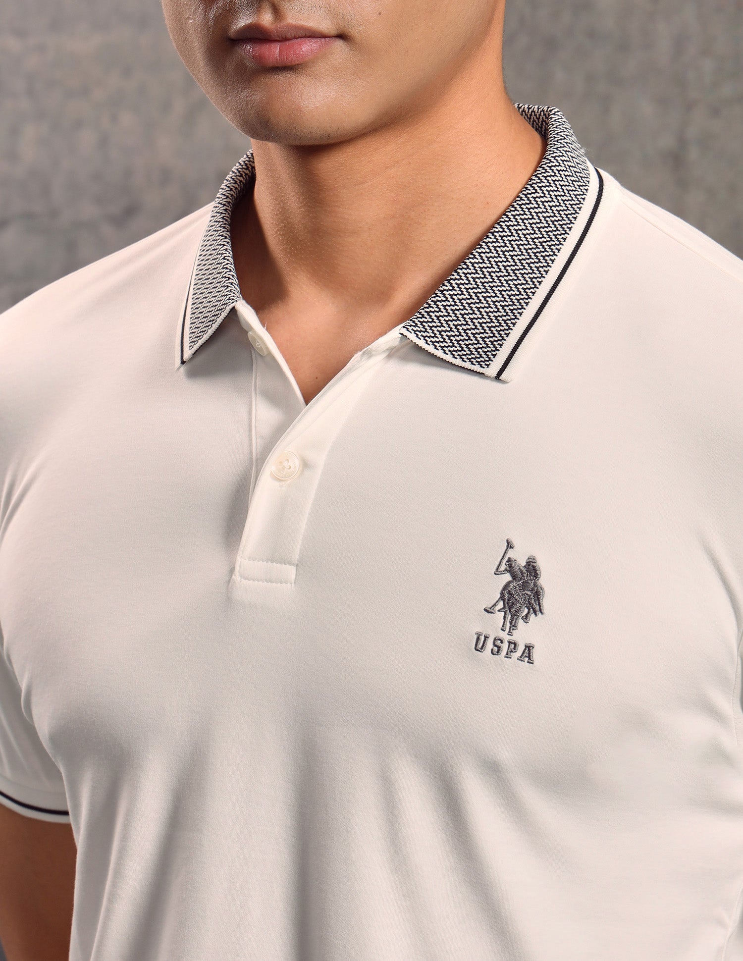 Solid Muscle Fit Polo shirt Ivory - U.S. POLO ASSN. | Large