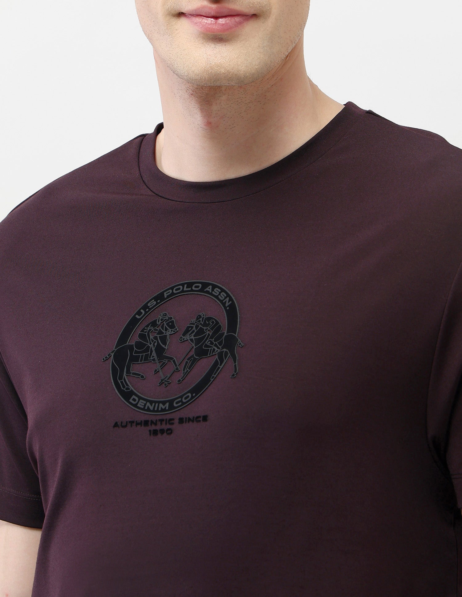 Solid Slim Fit Black & Gold T-Shirt Wine - U.S. Polo Assn. India | Large