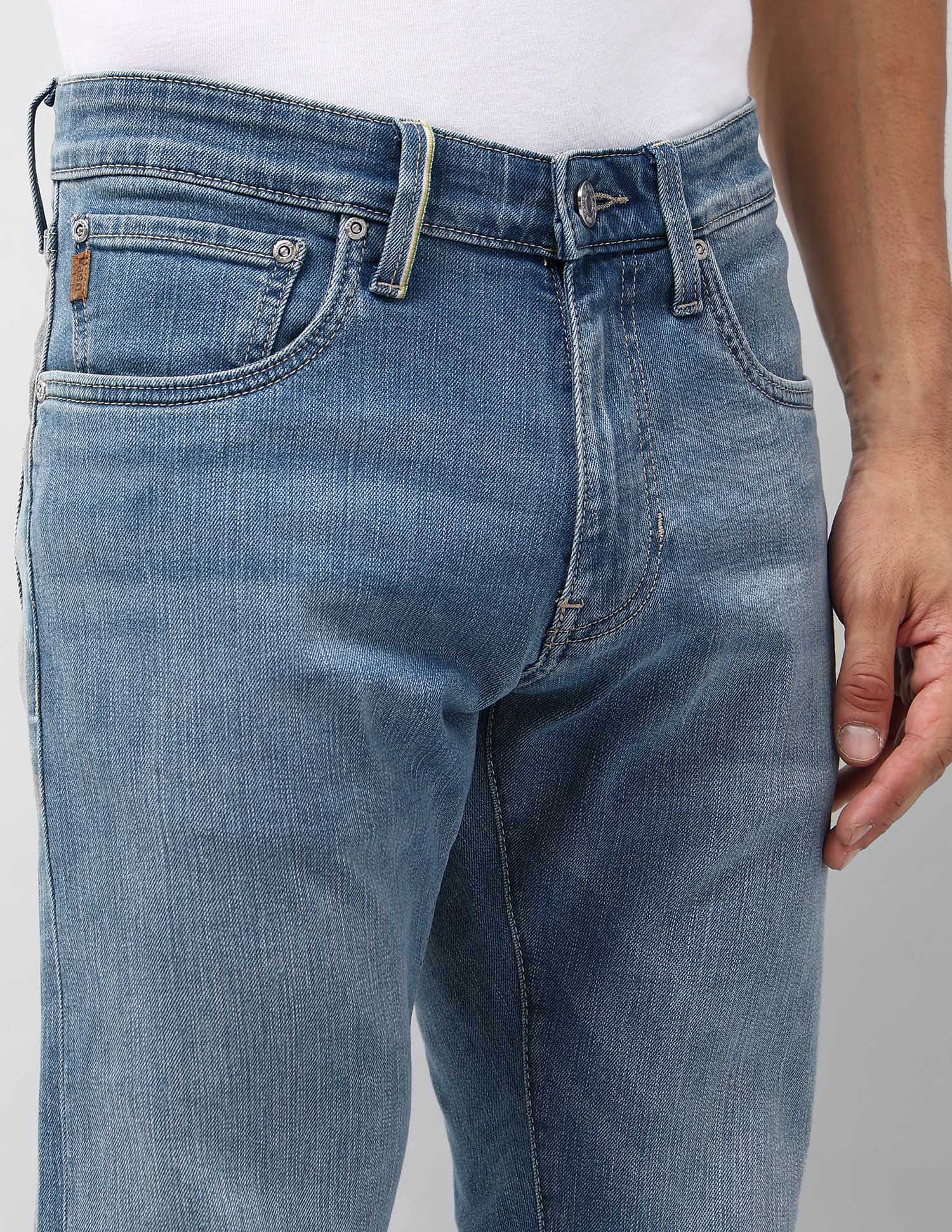 Brandon Slim Tapered Fit Blue Jeans Light Wash - U.S. POLO ASSN. | Large