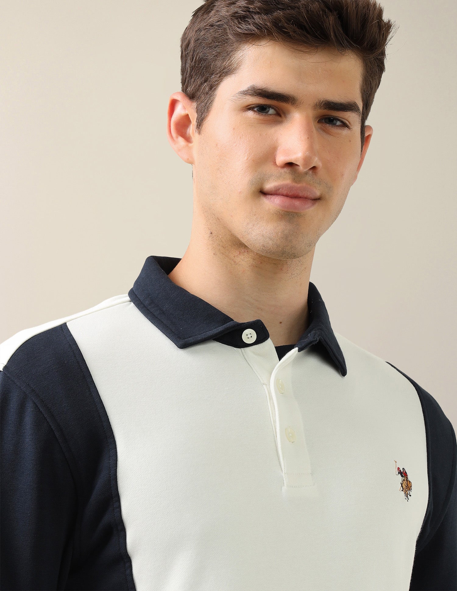 Colour Blocked Regular Fit Sweatshirt Ivory - U.S. Polo Assn. India | Large